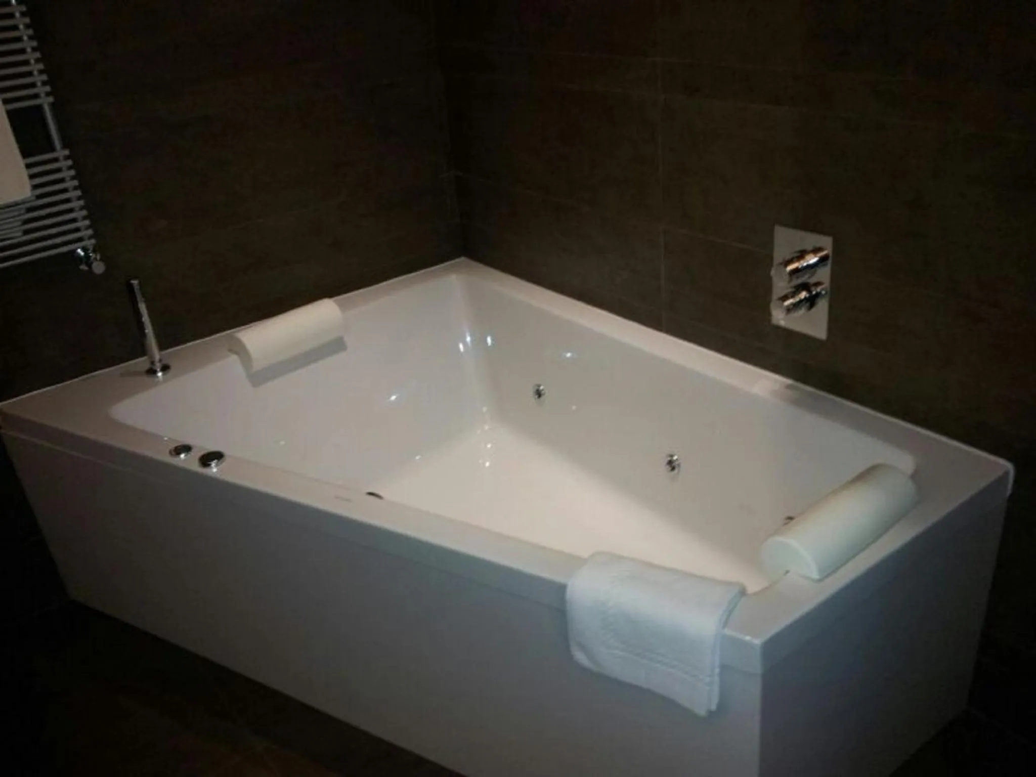 Bathroom in Eolian Milazzo Hotel