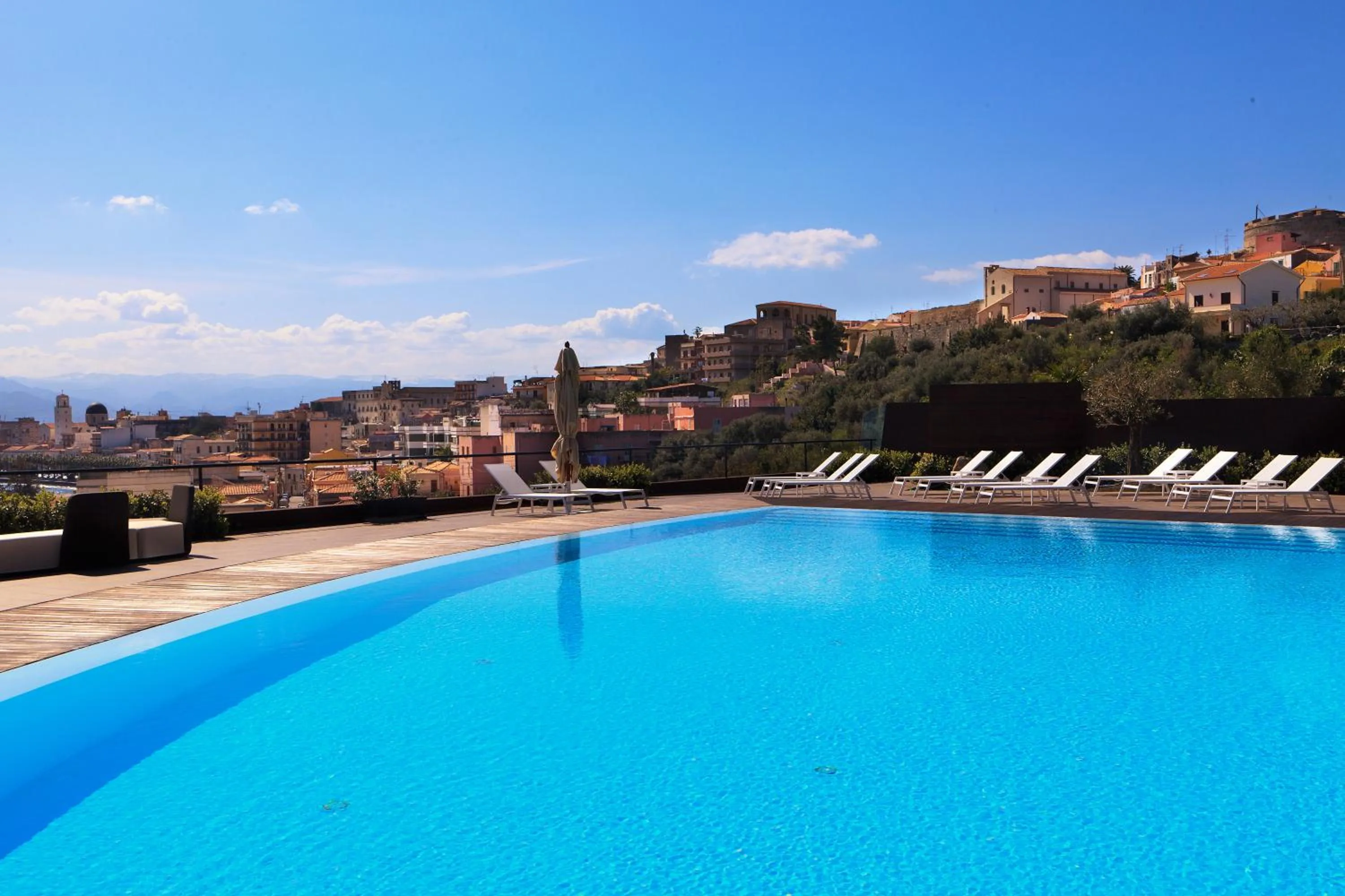 Swimming pool in Eolian Milazzo Hotel