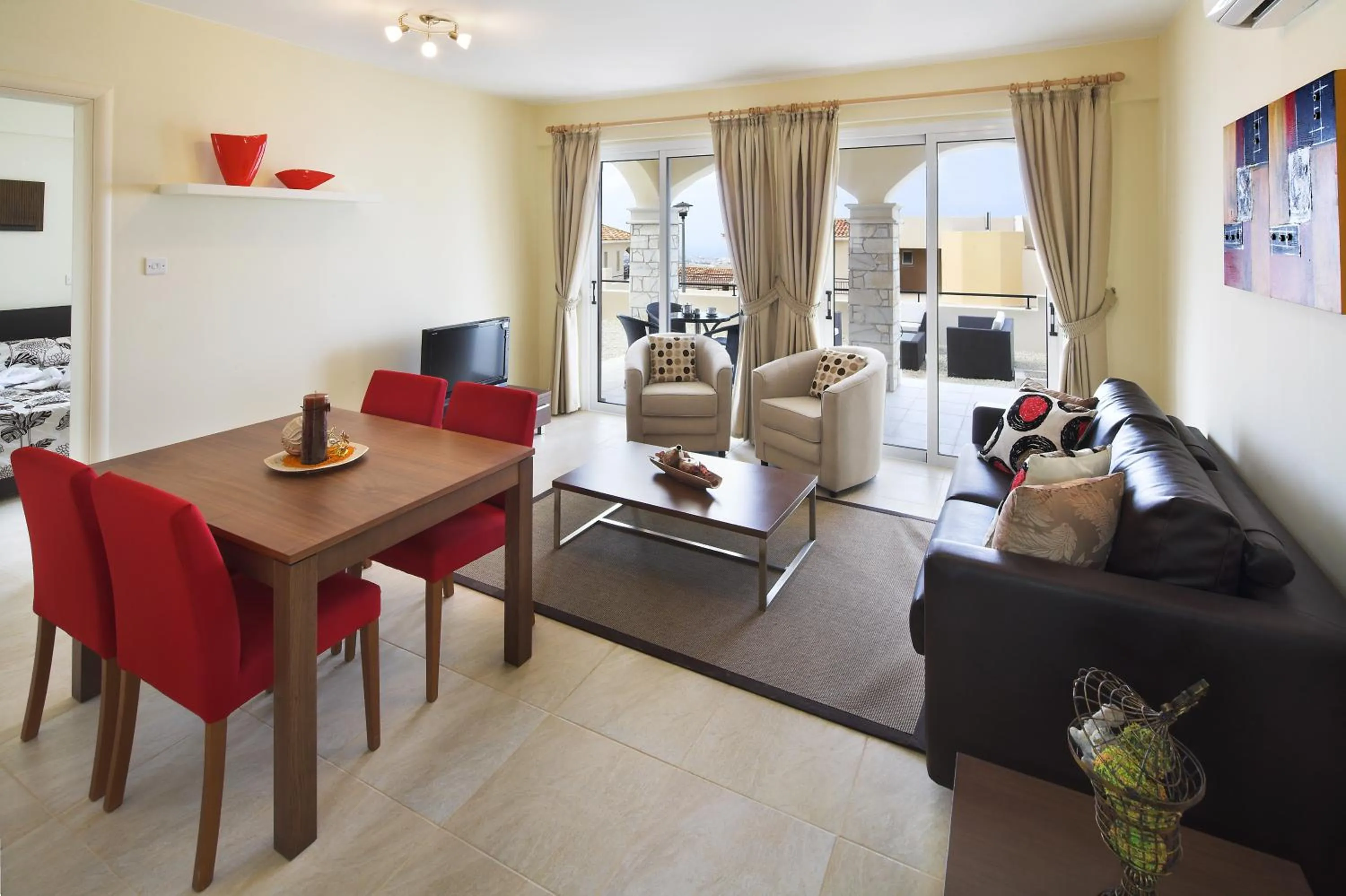 TV and multimedia in Club St. George