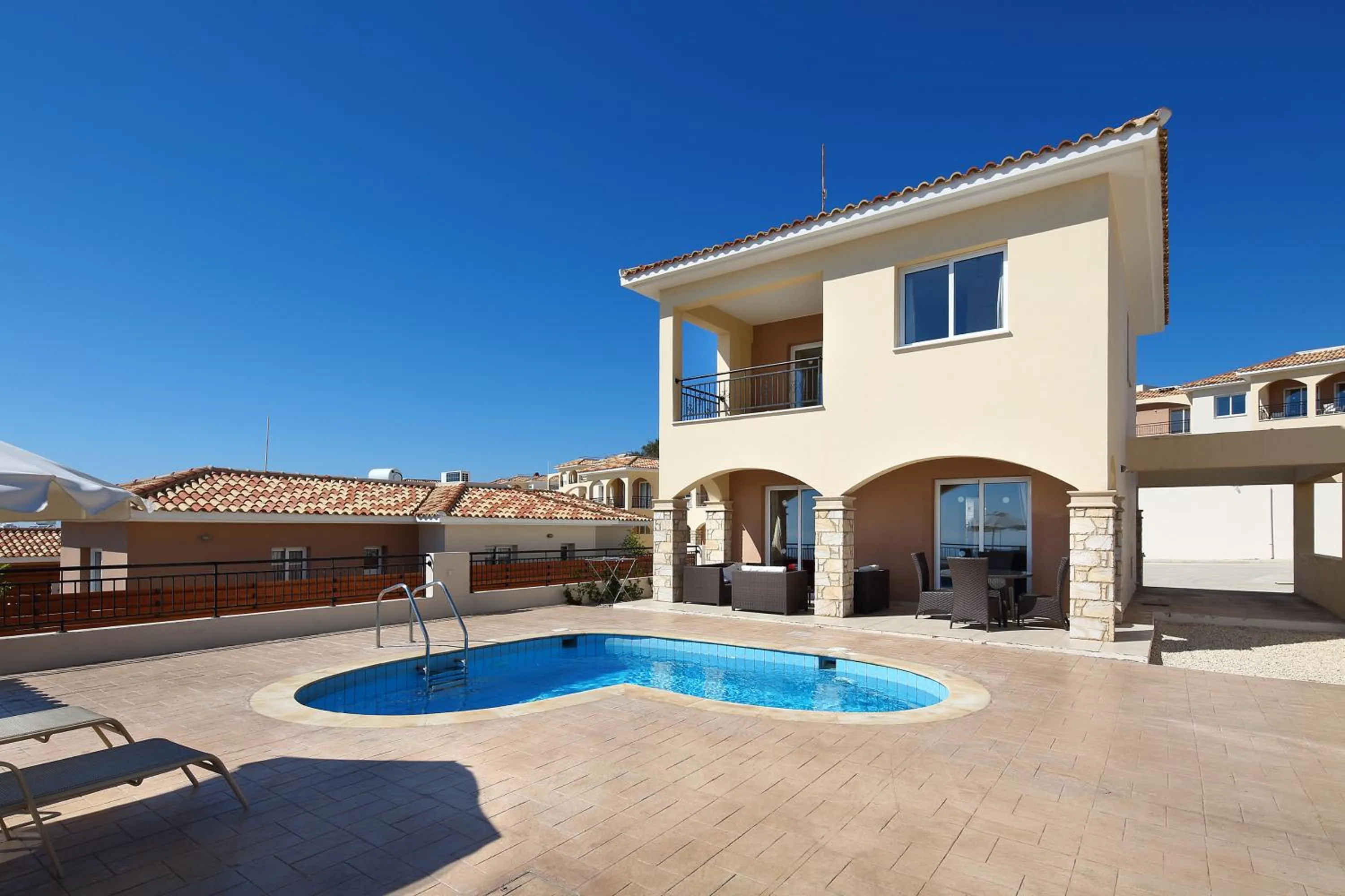 Day in Club St. George