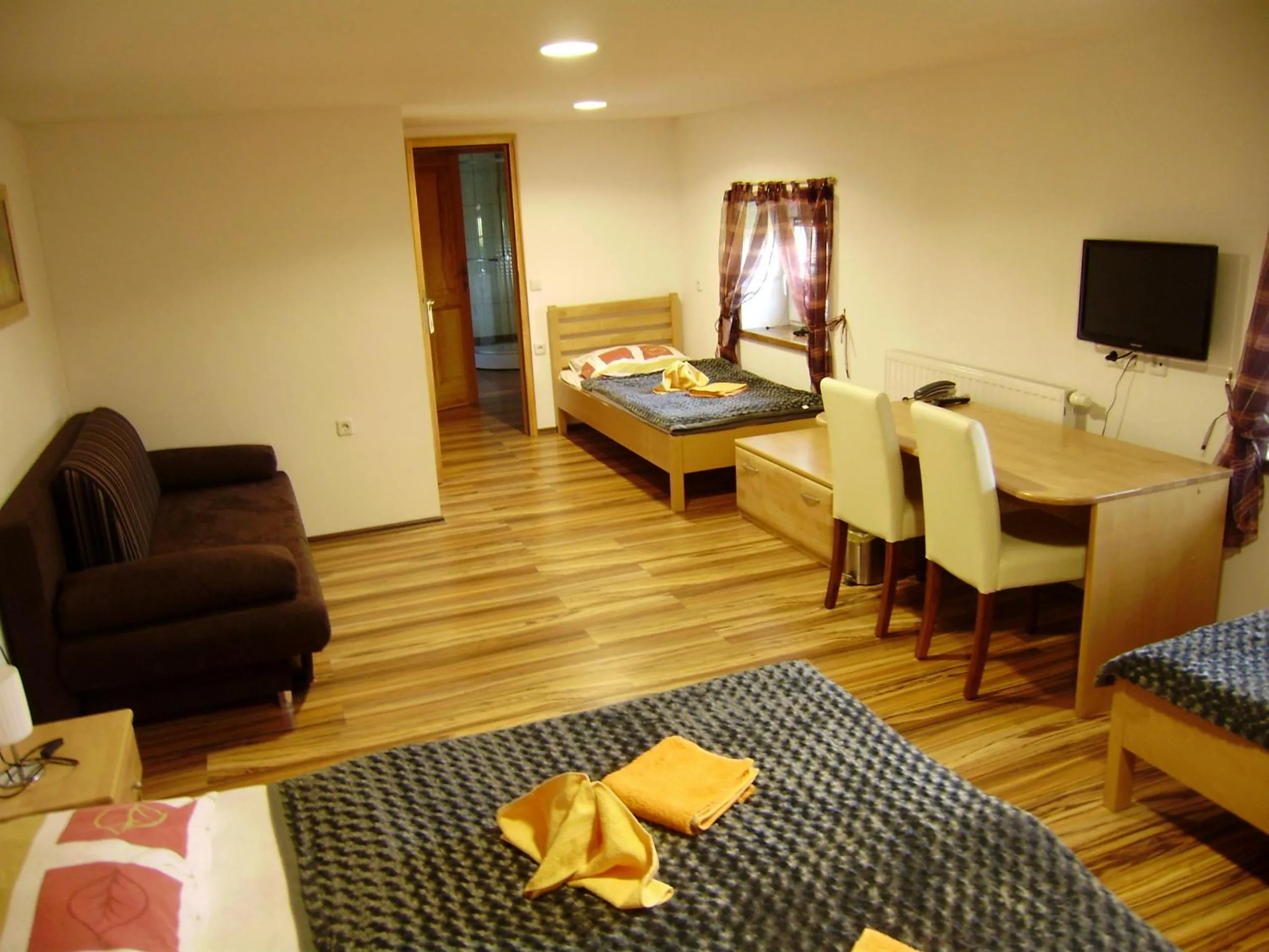 Quadruple Room in Guest House Čater