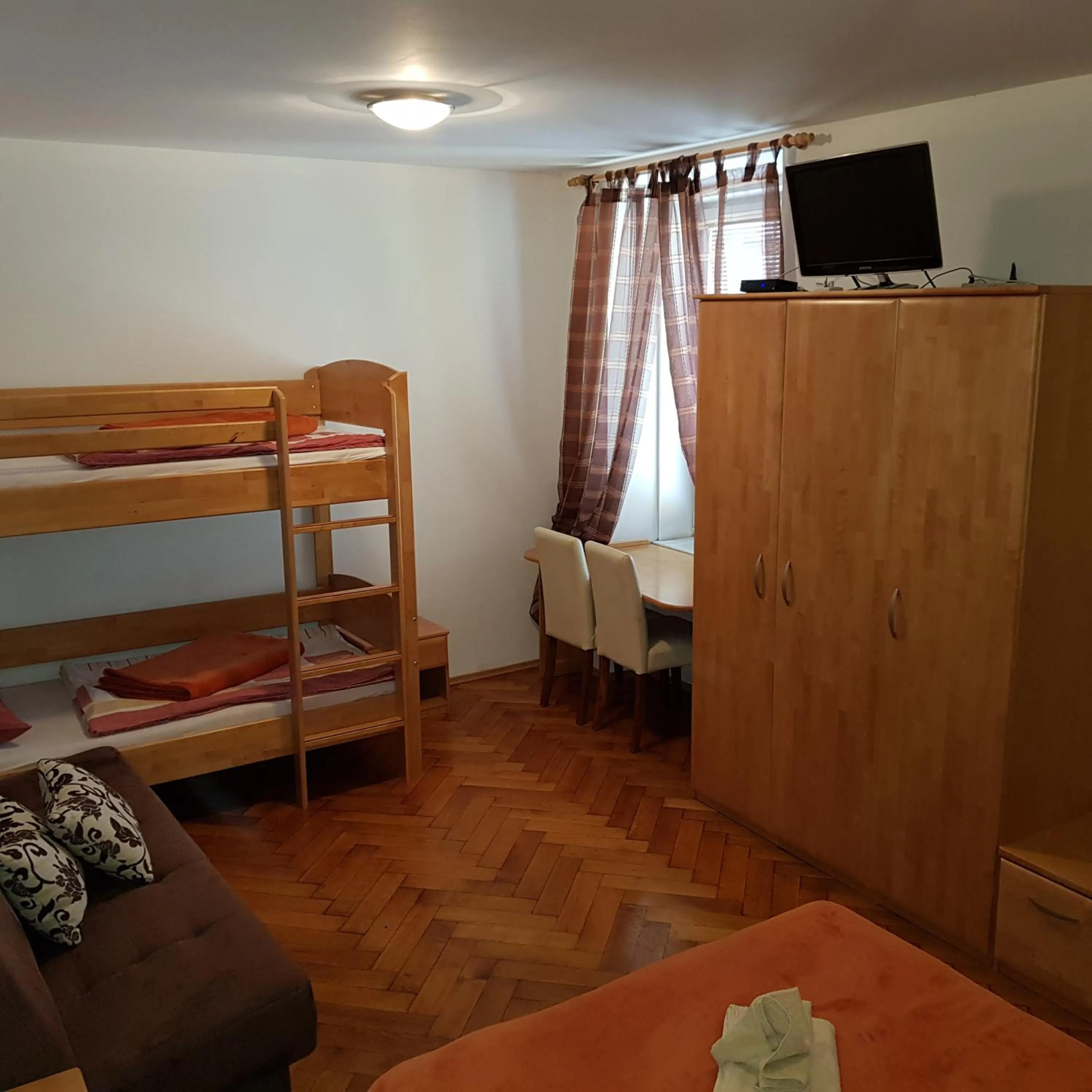Standard Family Room in Guest House Čater