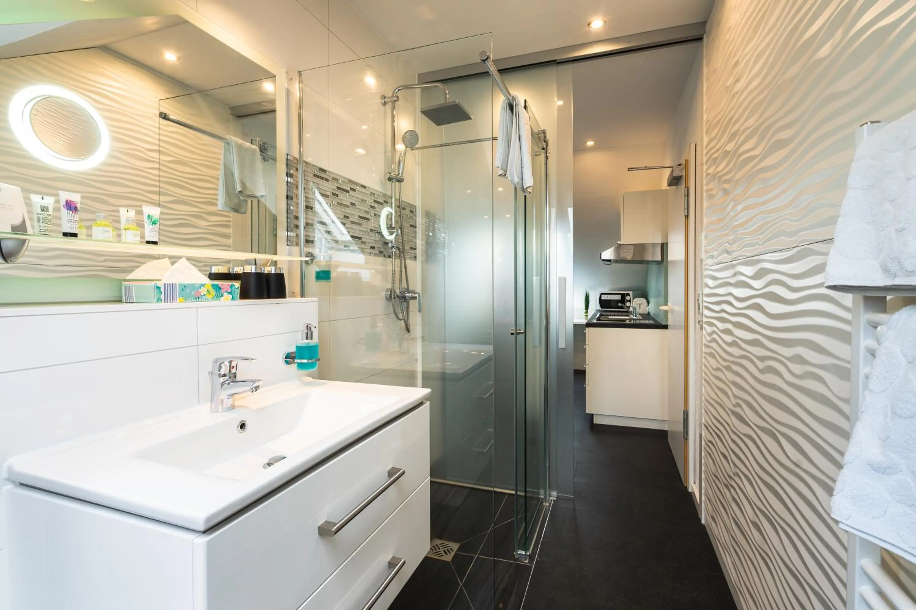 Photo of the whole room in Hotel Stadt Heidelberg