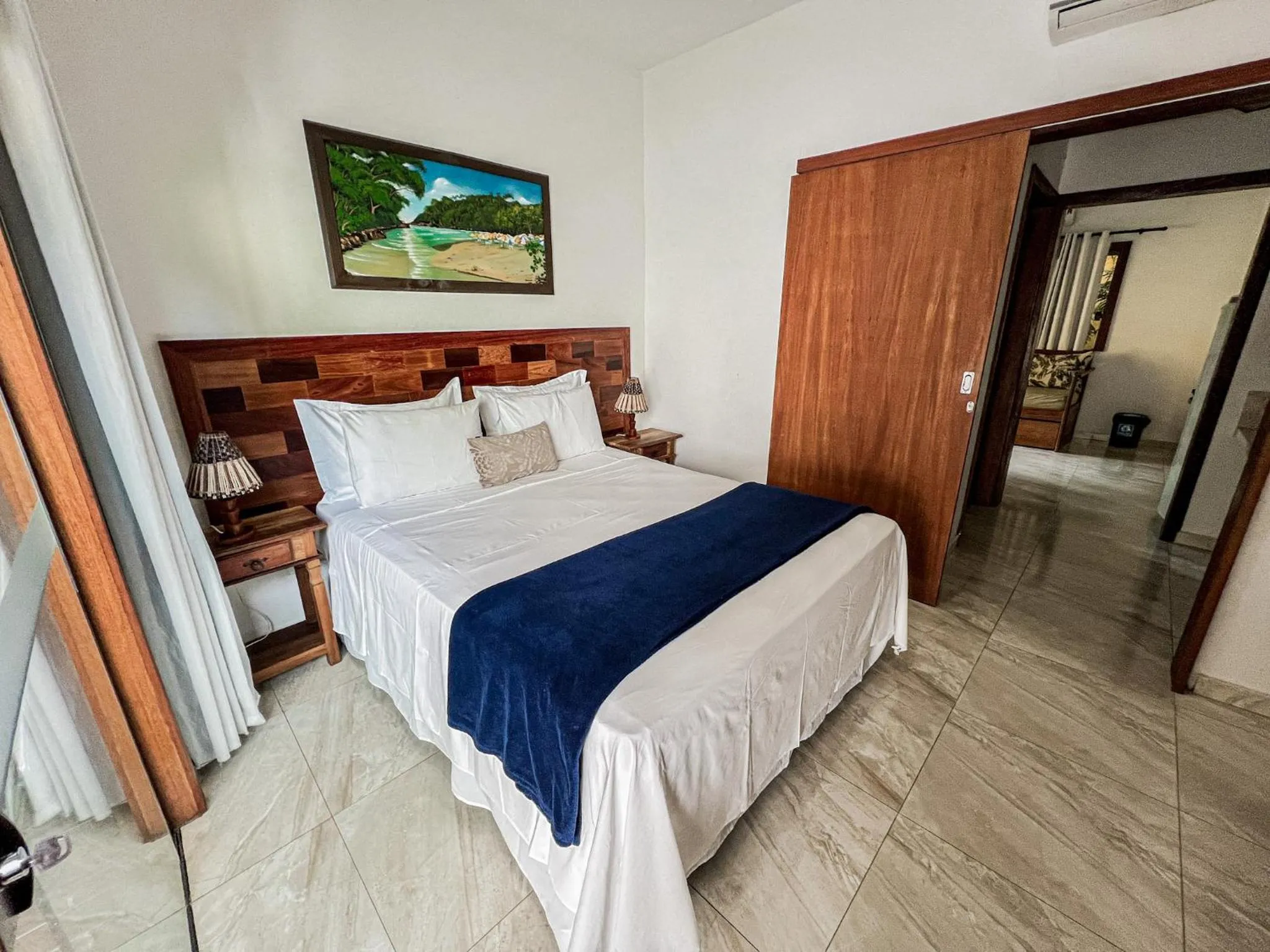 Photo of the whole room, Bed in Conchas do Mar Residence