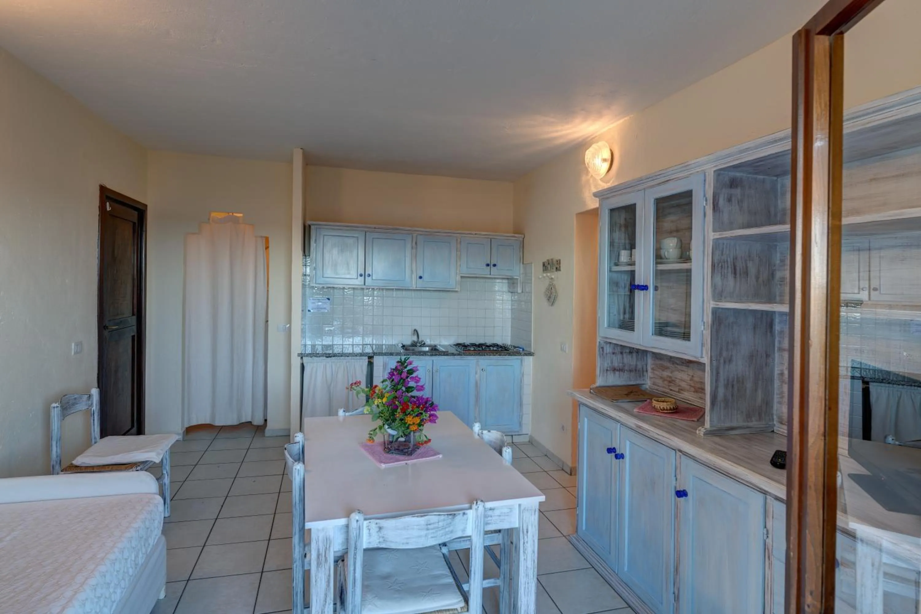 Kitchen or kitchenette in Baia de Bahas Residence