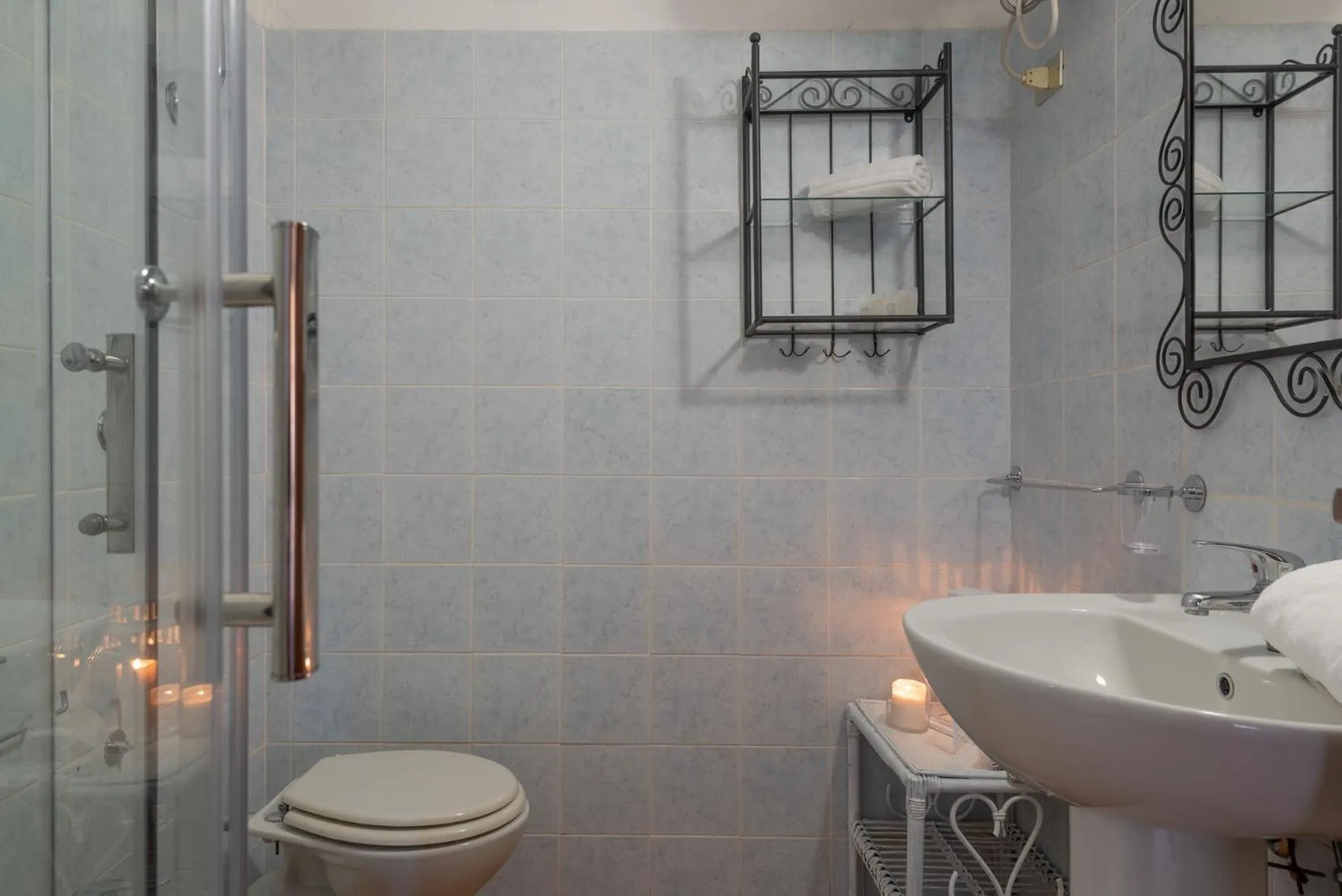 Bathroom in Baia de Bahas Residence