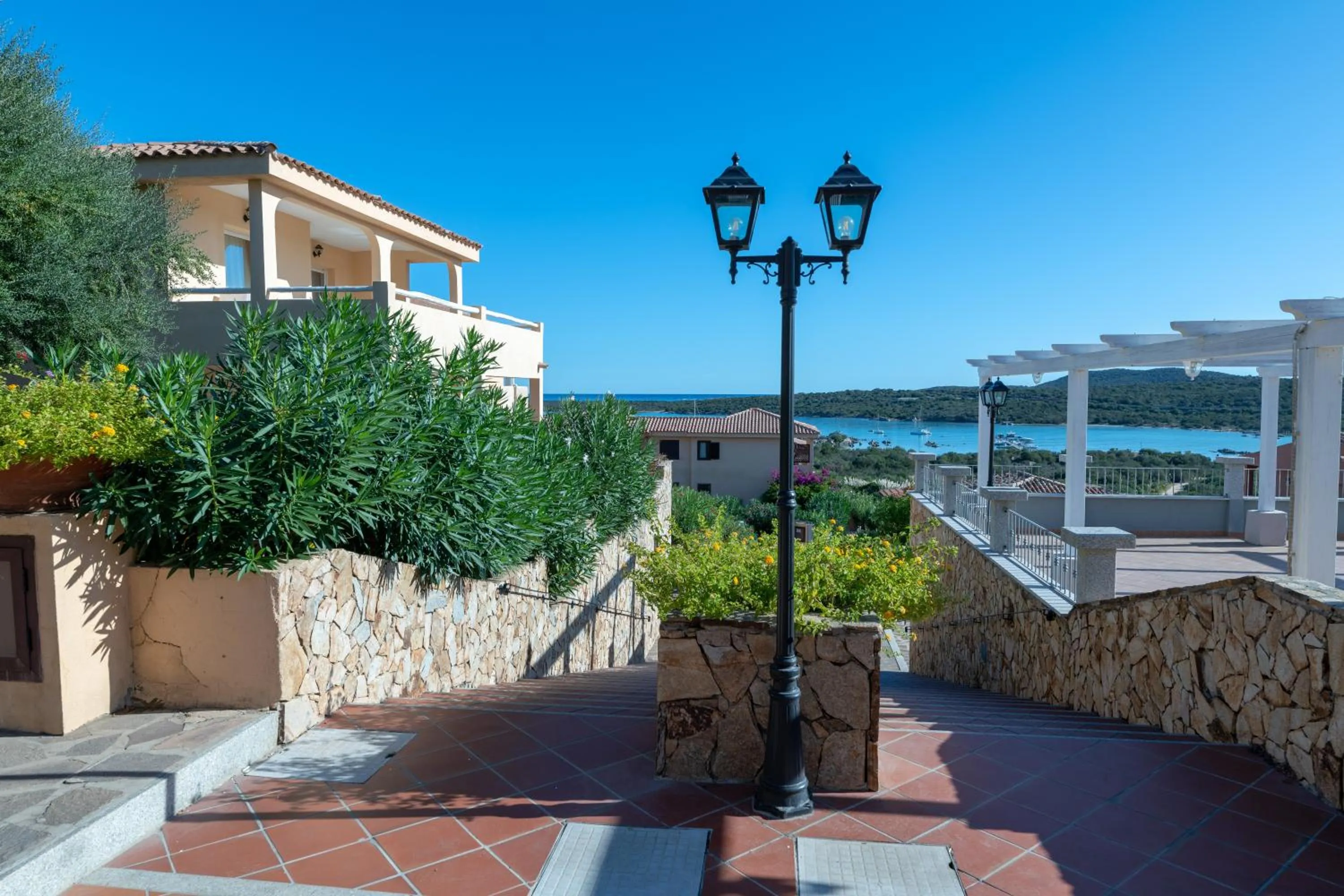 Neighbourhood in Baia de Bahas Residence