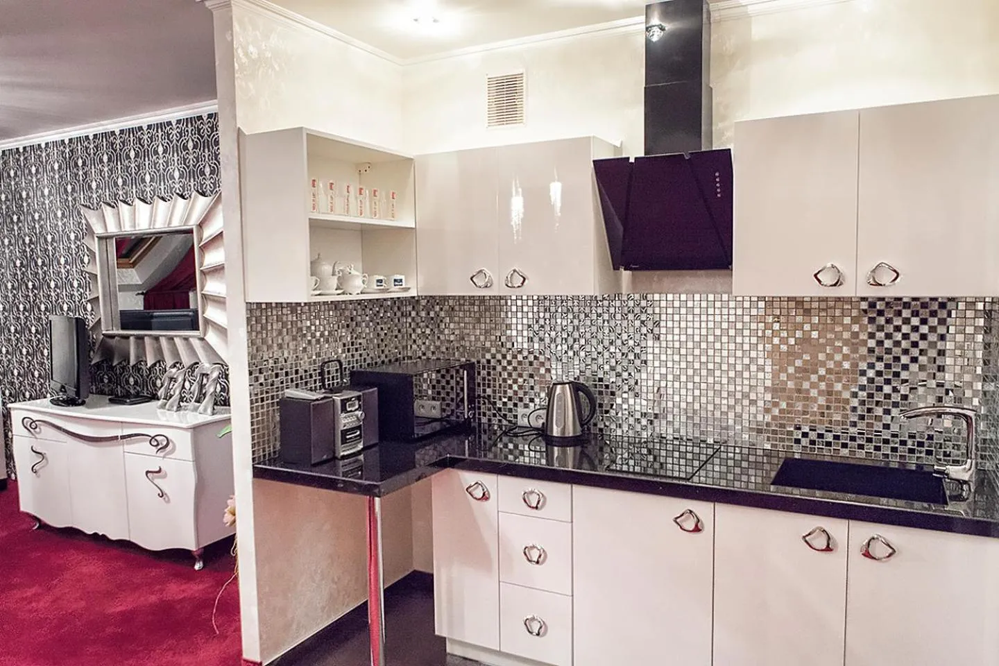 Kitchen or kitchenette in Hotel Lord Dębica