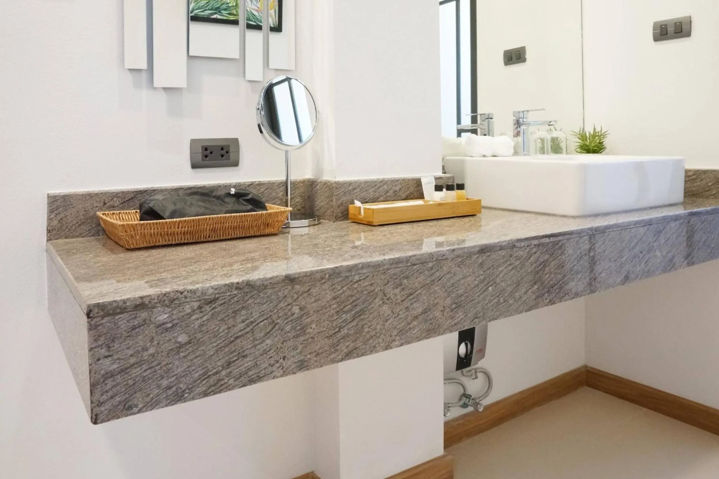 Bathroom in Hotel Matana