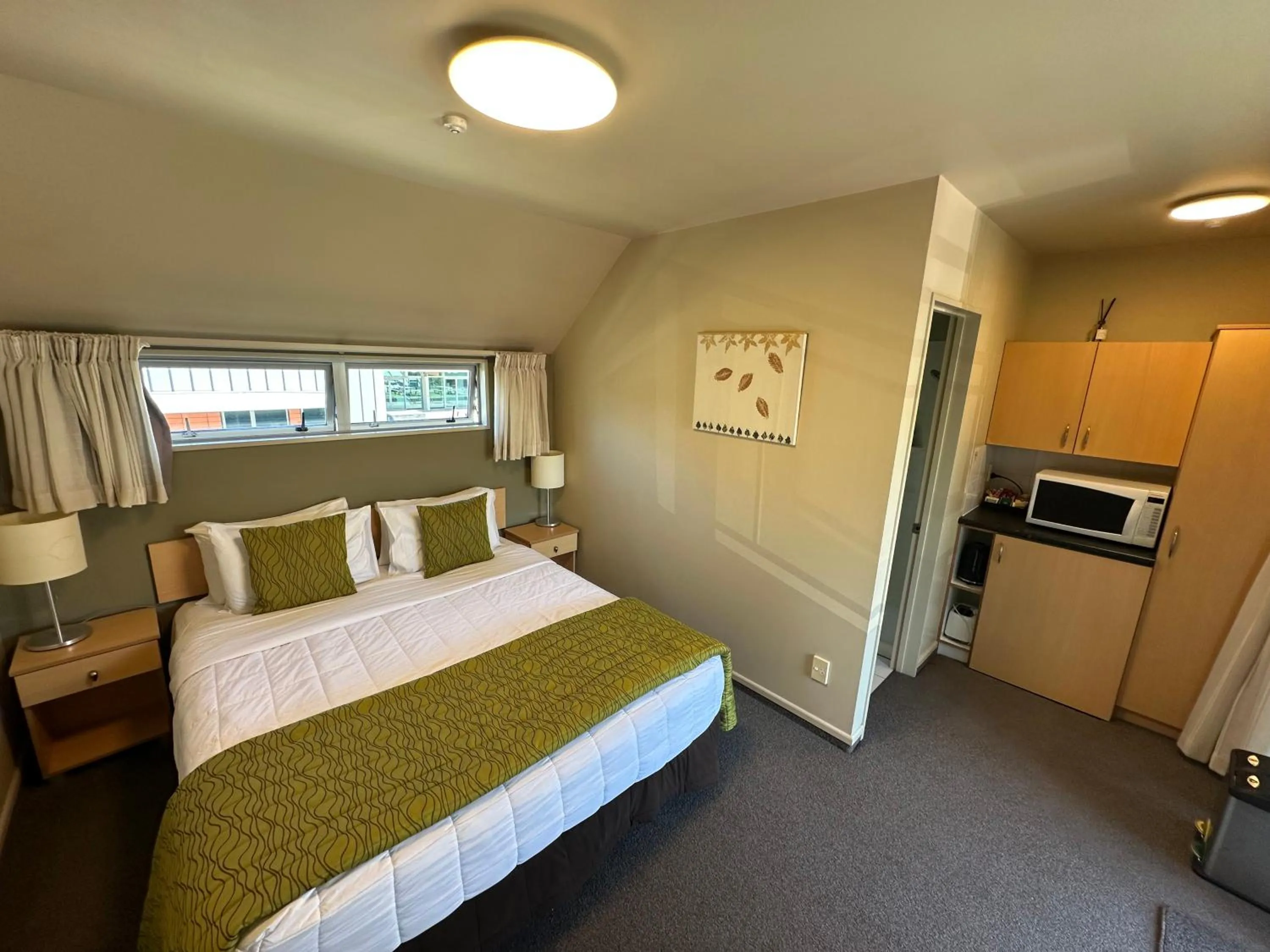 Bed in CentrePoint on Colombo