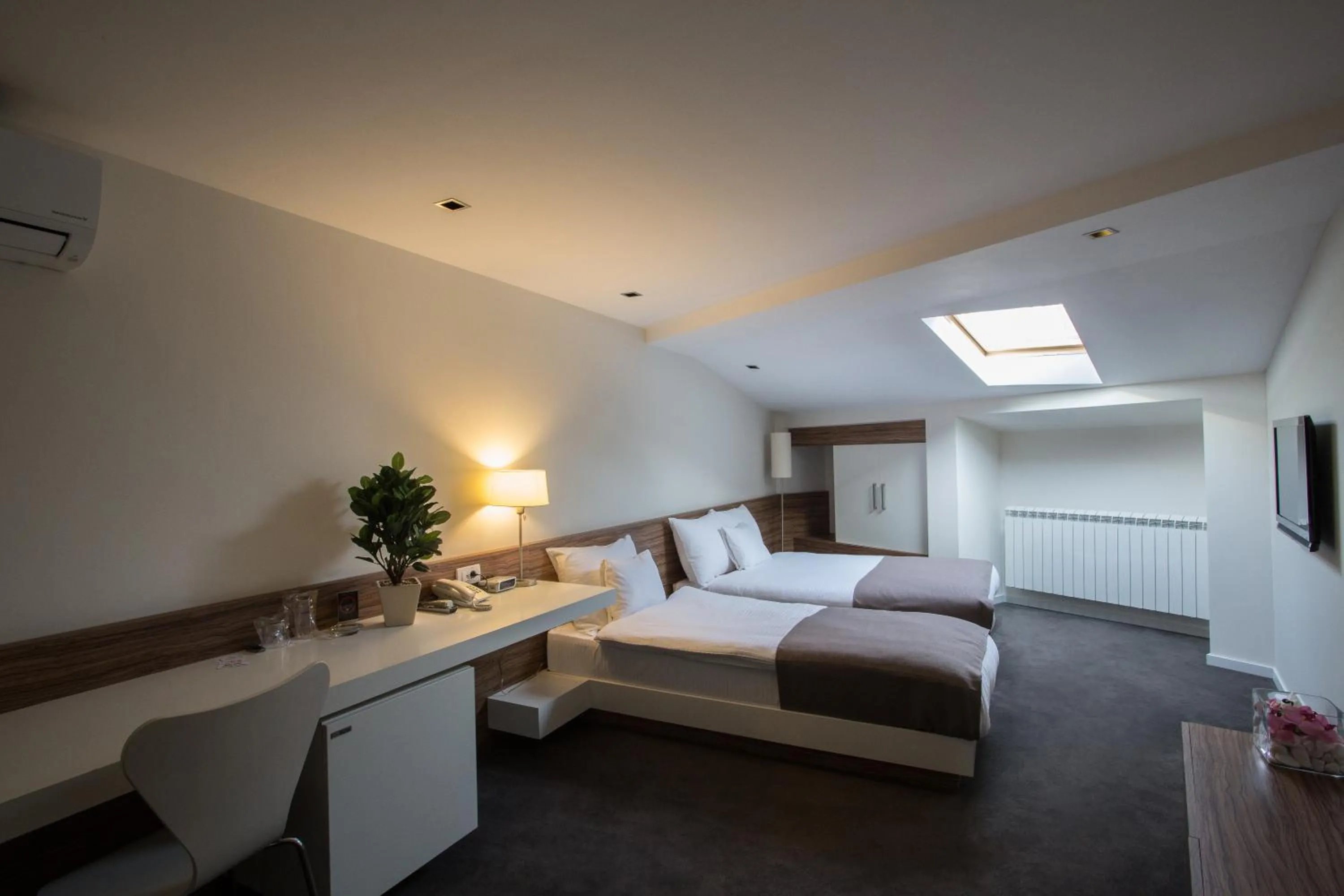 TV and multimedia, Bed in Hotel Sole