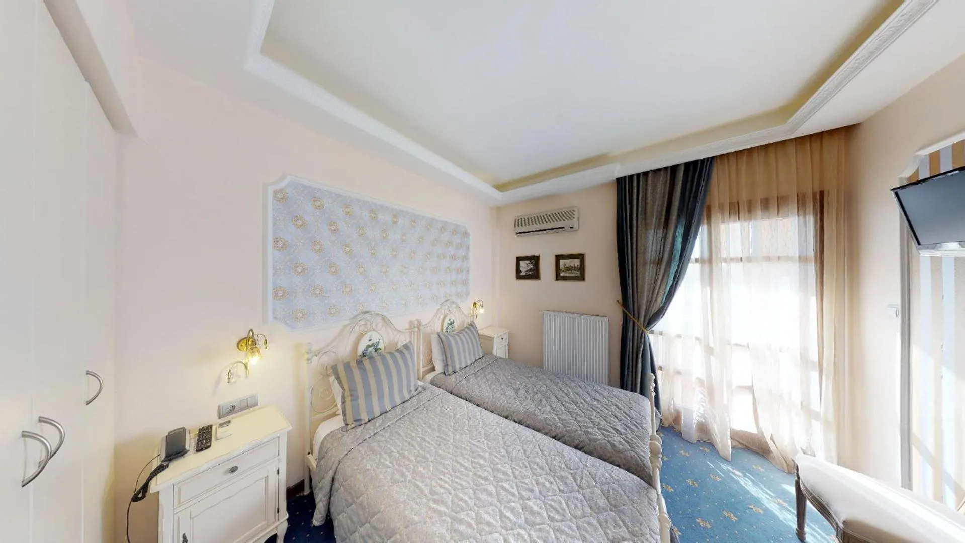 Bed in Hotel Mirto