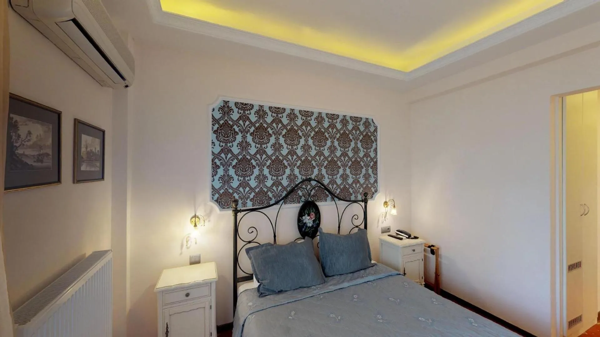 Bed in Hotel Mirto