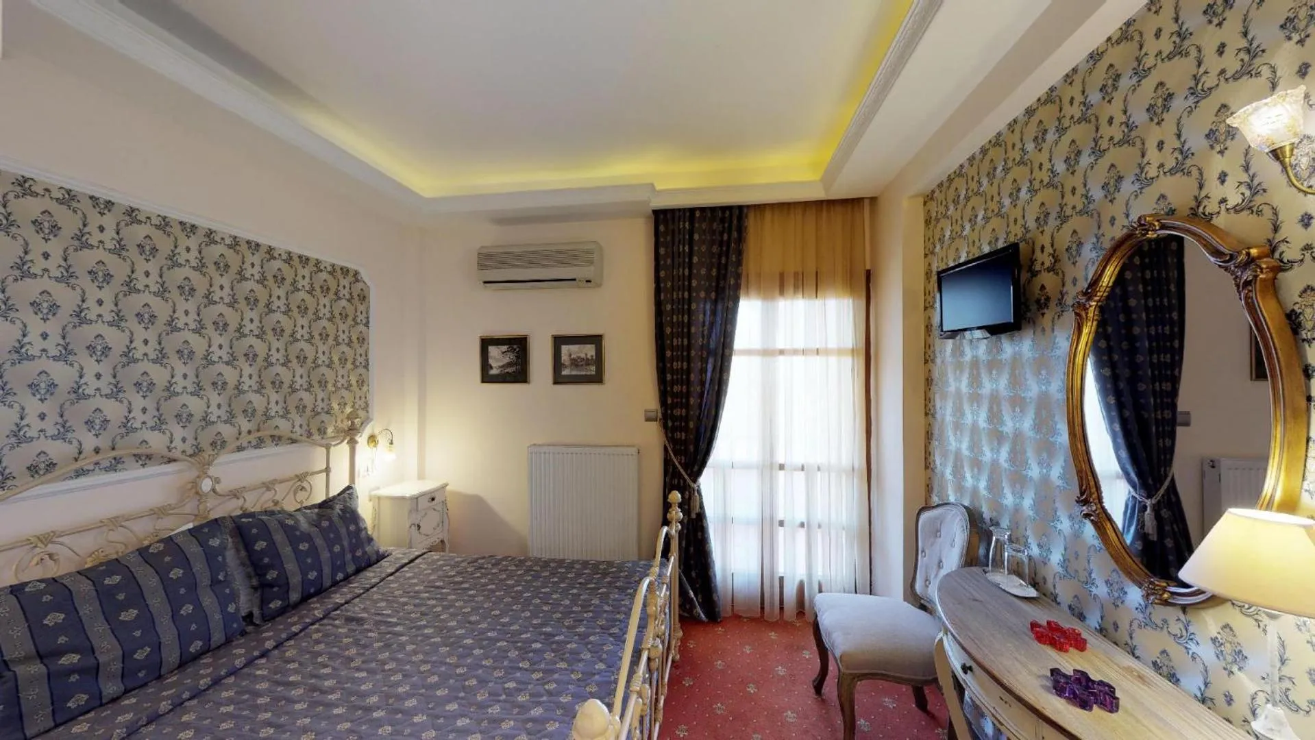 Bed in Hotel Mirto