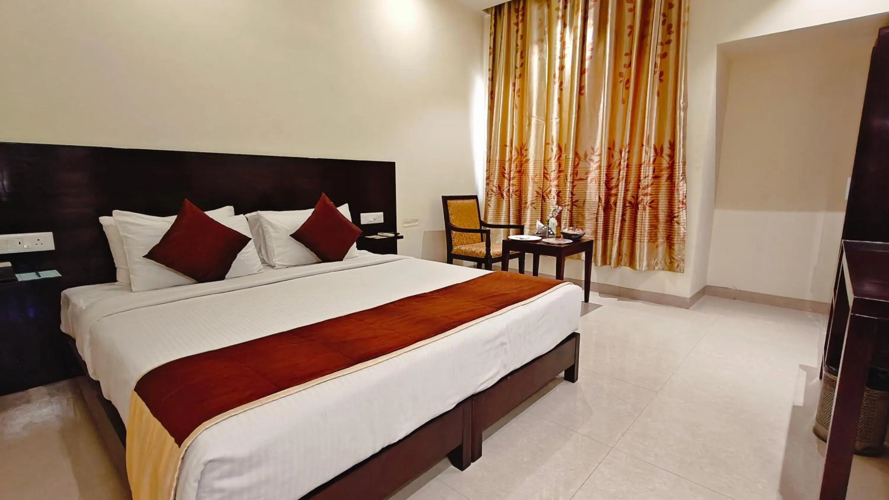 Bed in Alps Residency - A Bergamont Hotel, Krishnagiri