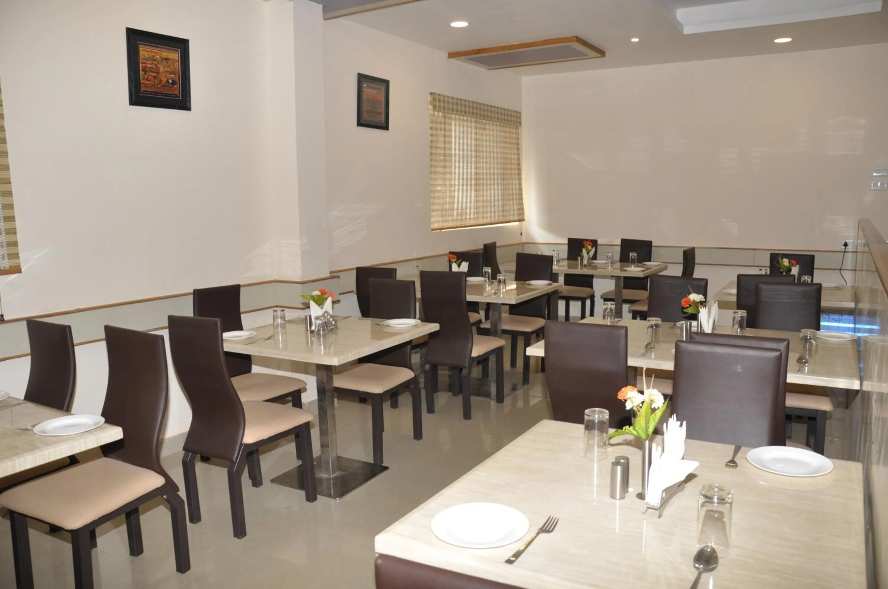 Restaurant/places to eat in Alps Residency - A Bergamont Hotel, Krishnagiri