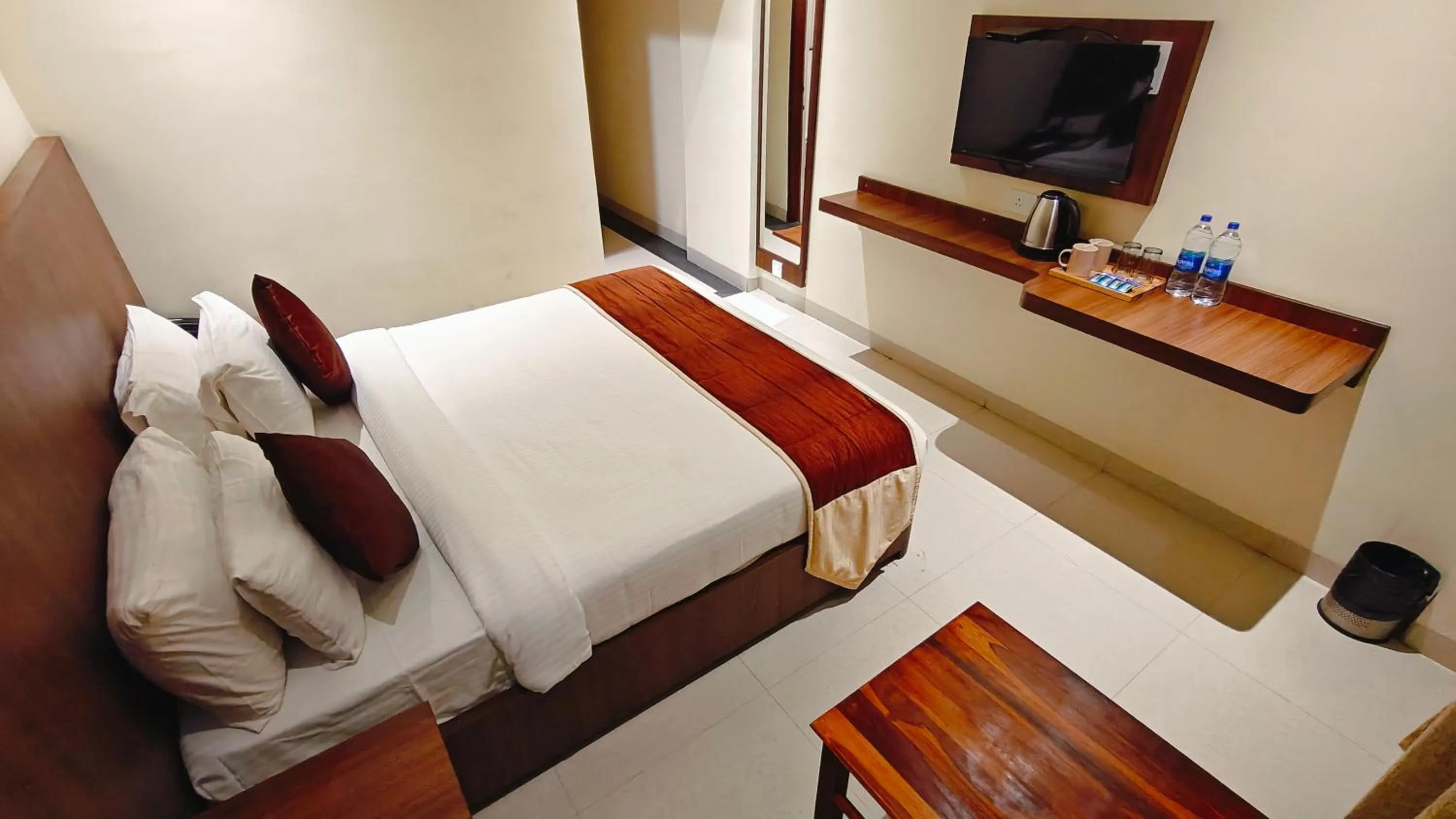 Bed in Alps Residency - A Bergamont Hotel, Krishnagiri