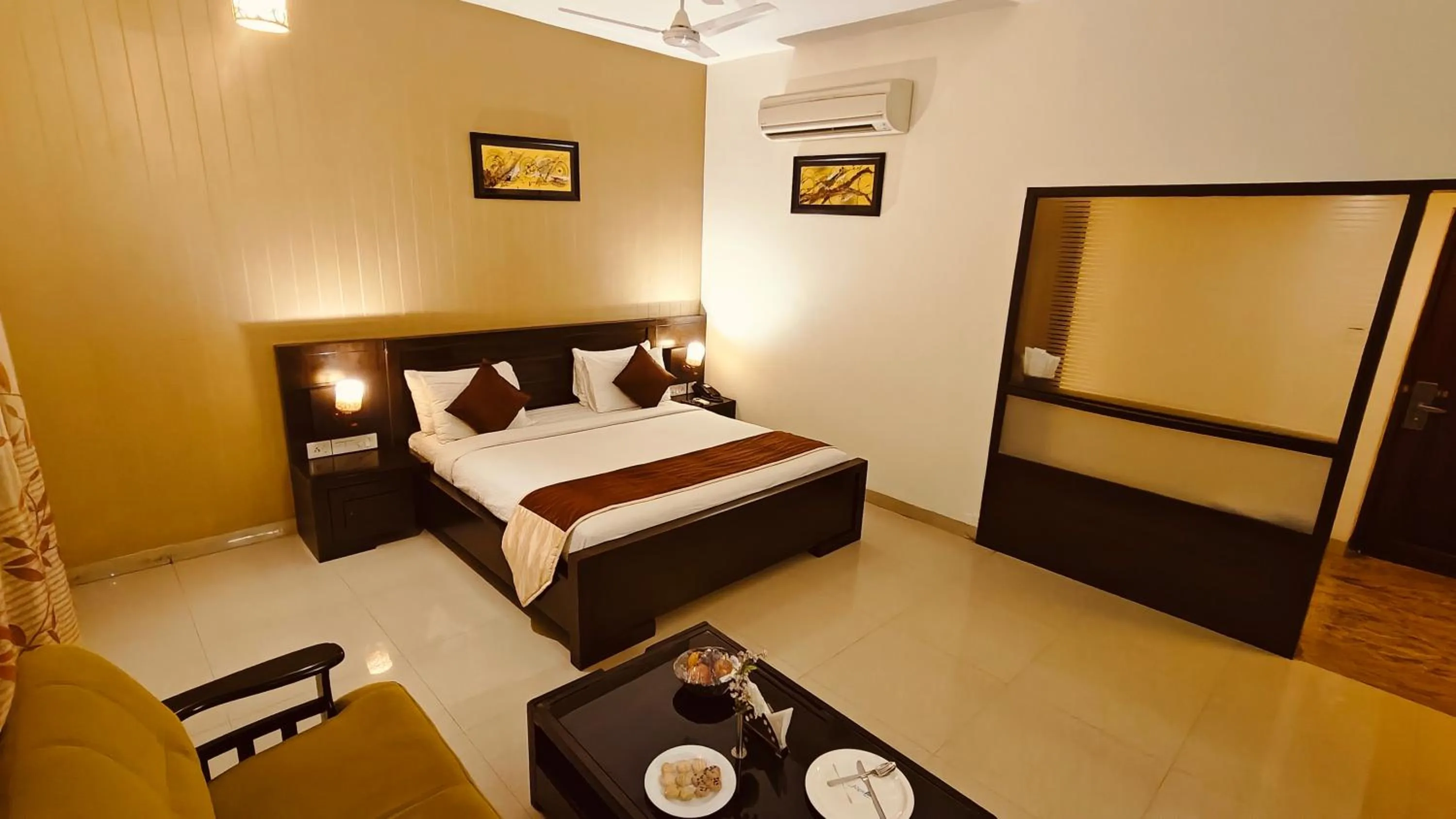 Bed in Alps Residency - A Bergamont Hotel, Krishnagiri