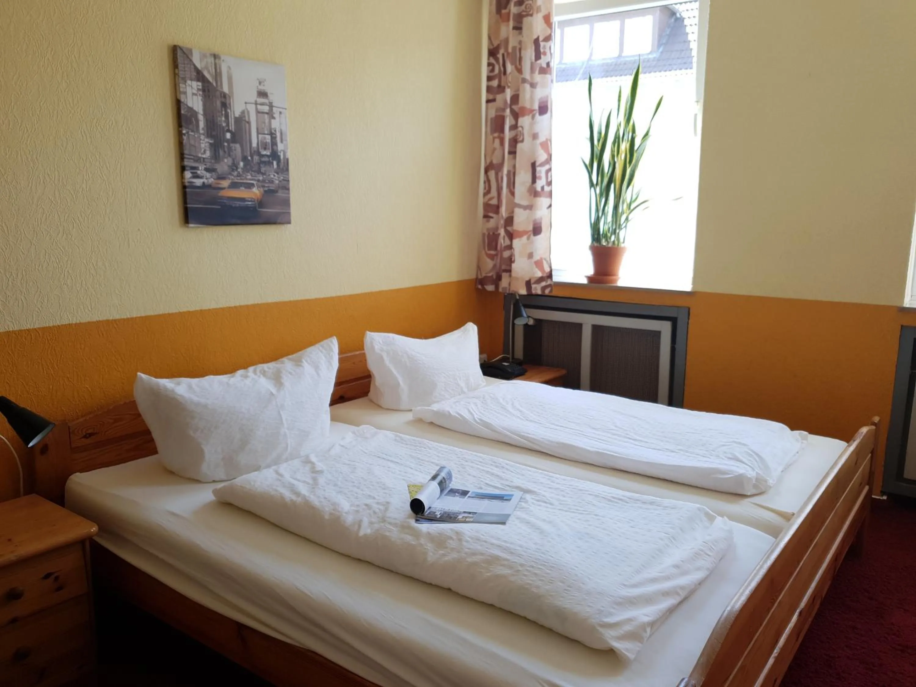 Bed in Südhotel