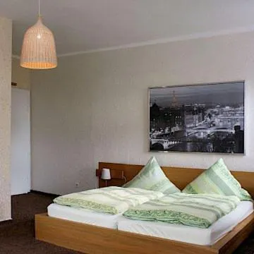 Bedroom, Bed in Südhotel