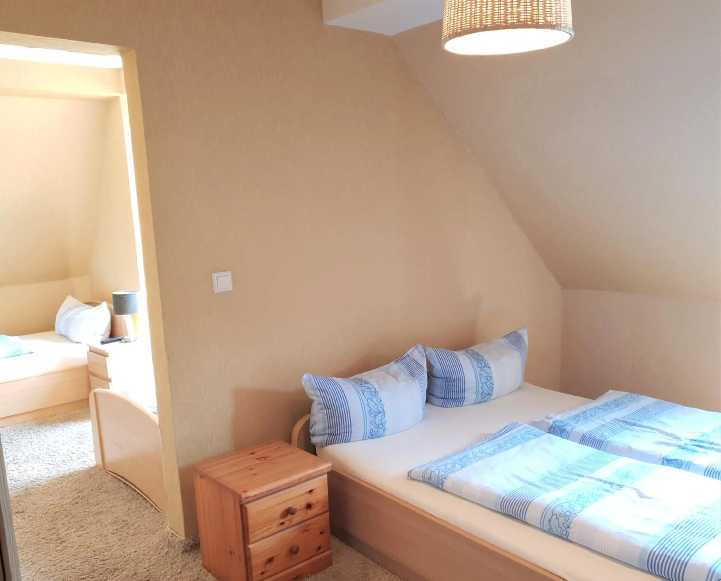 Photo of the whole room, Bed in Südhotel