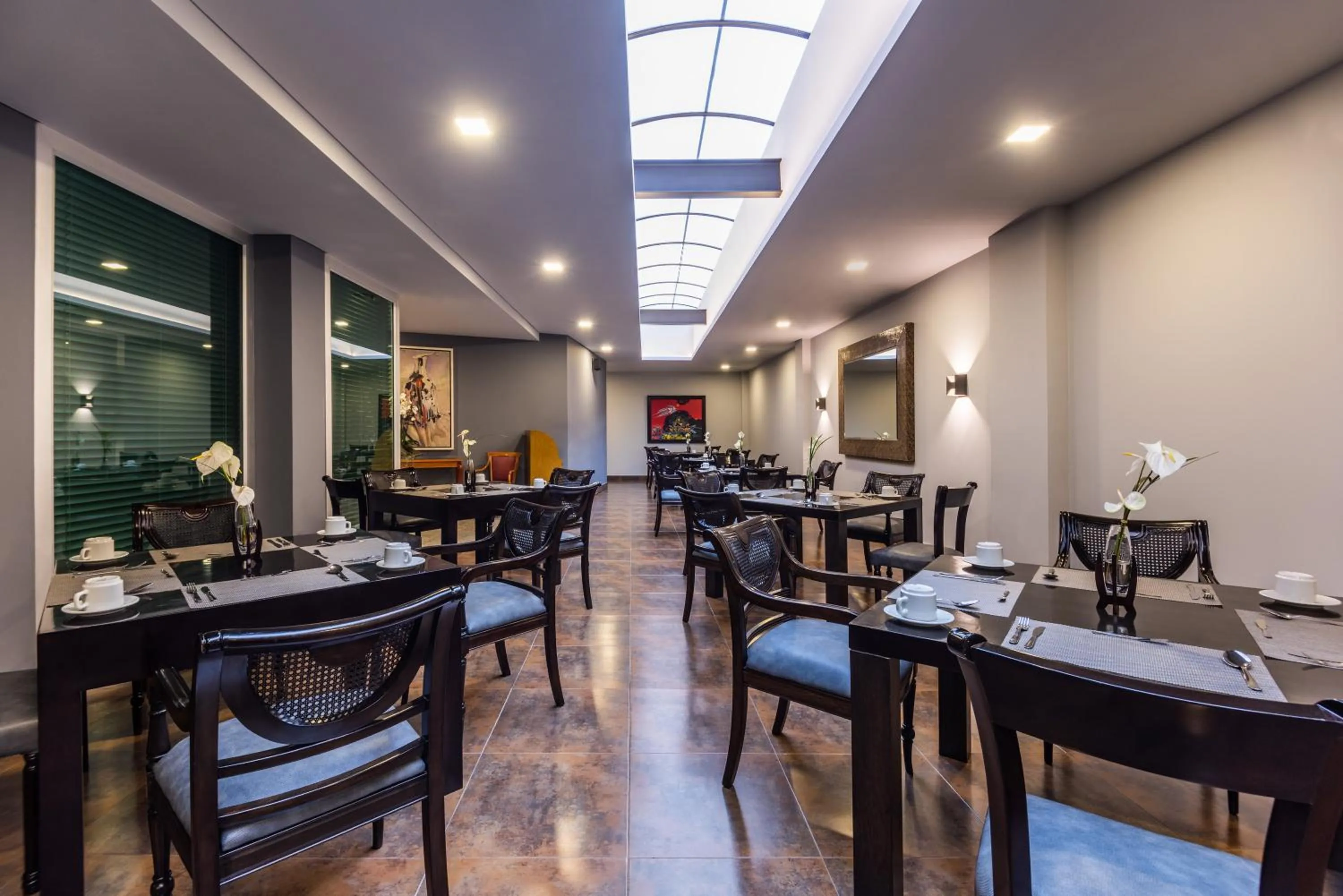 Restaurant/places to eat in Hotel Egina Medellin