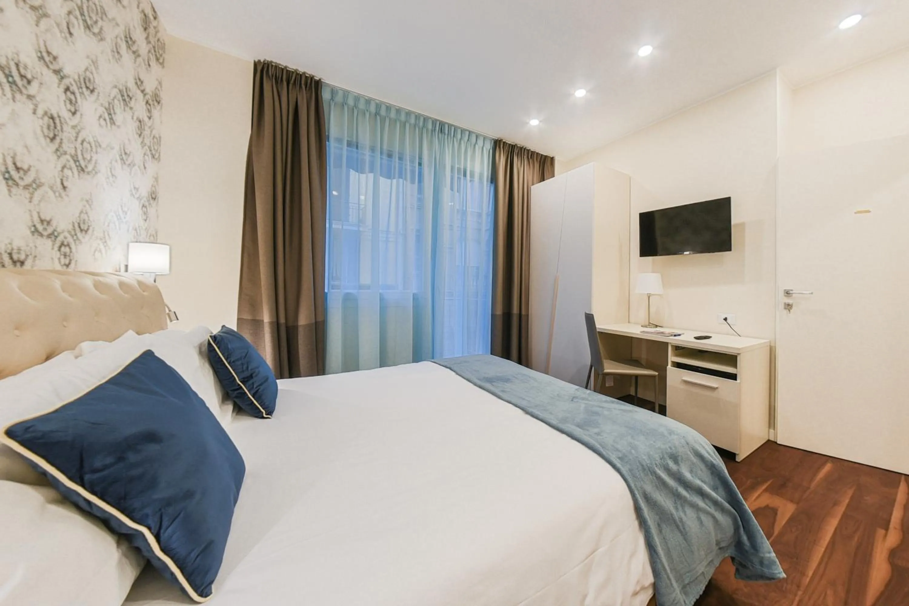 TV and multimedia in B&B H68