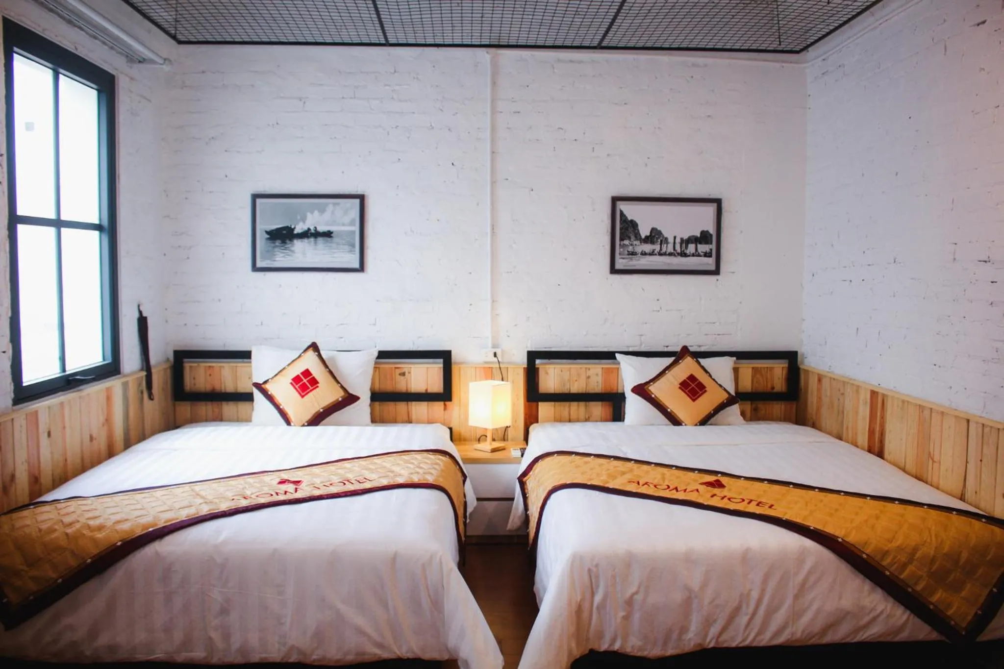 Bed in AROMA Ha Long Hotel