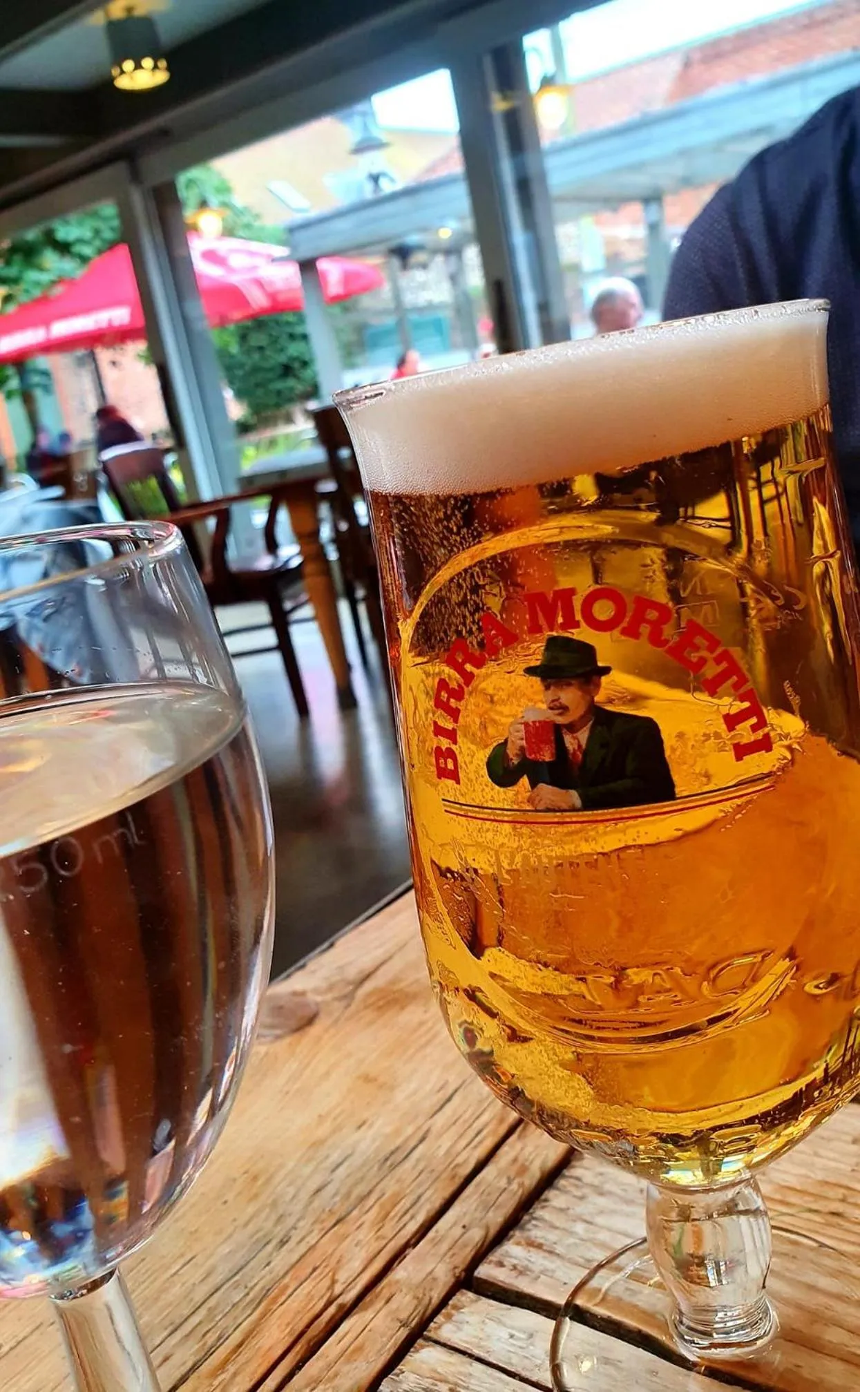 Day in Kings Head Holt