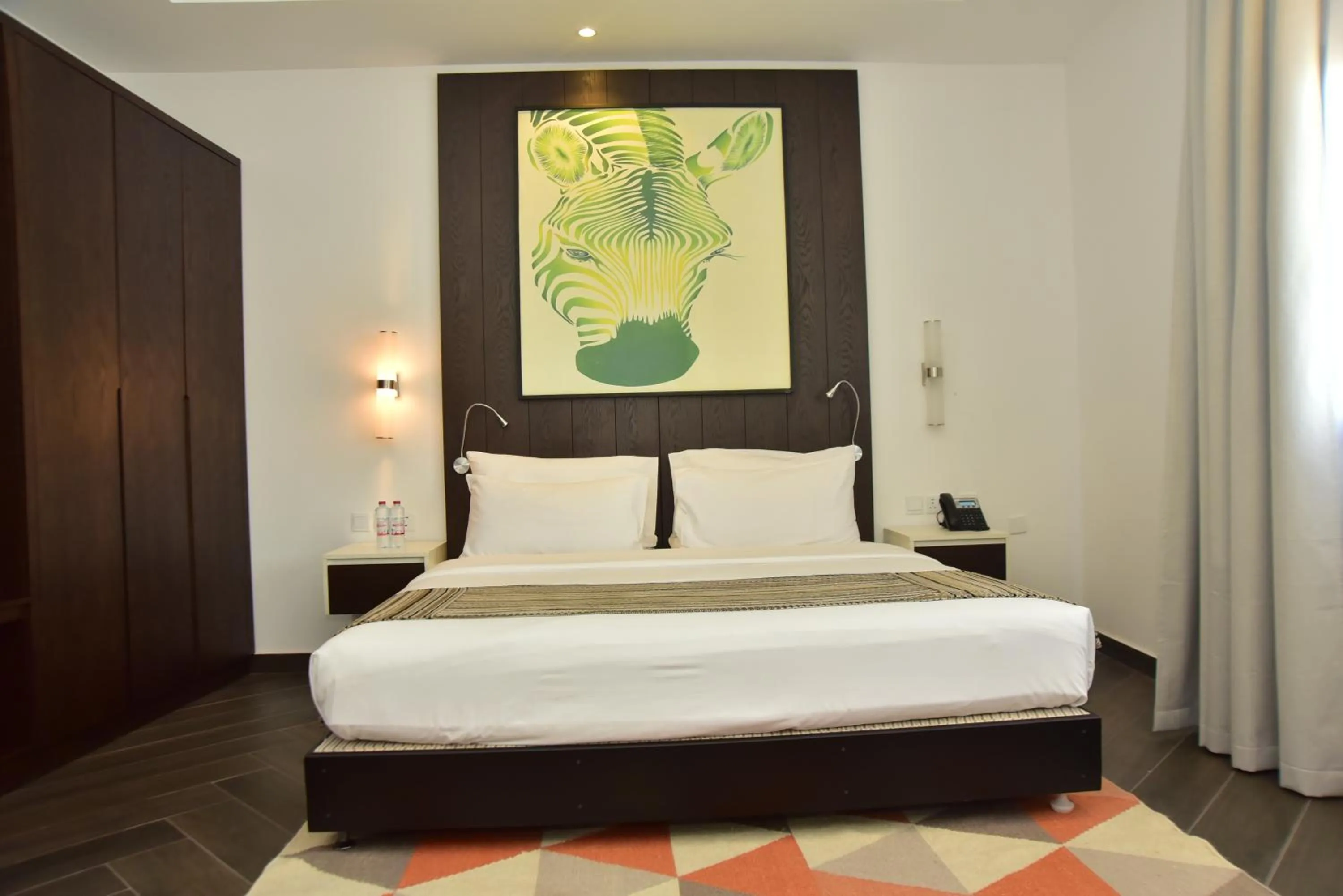 Photo of the whole room, Bed in Emirates Park Resort