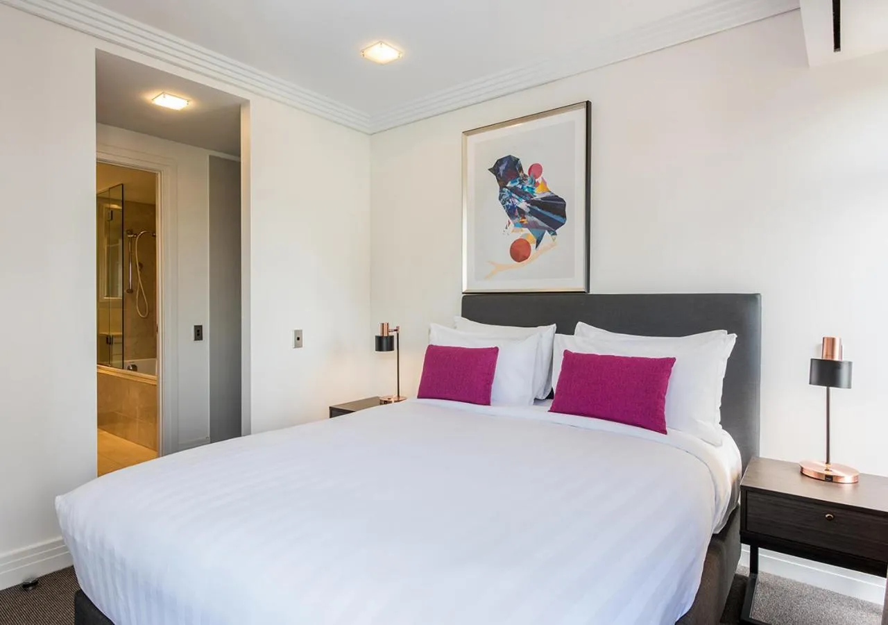 Bedroom, Bed in Avani Metropolis Auckland Residences