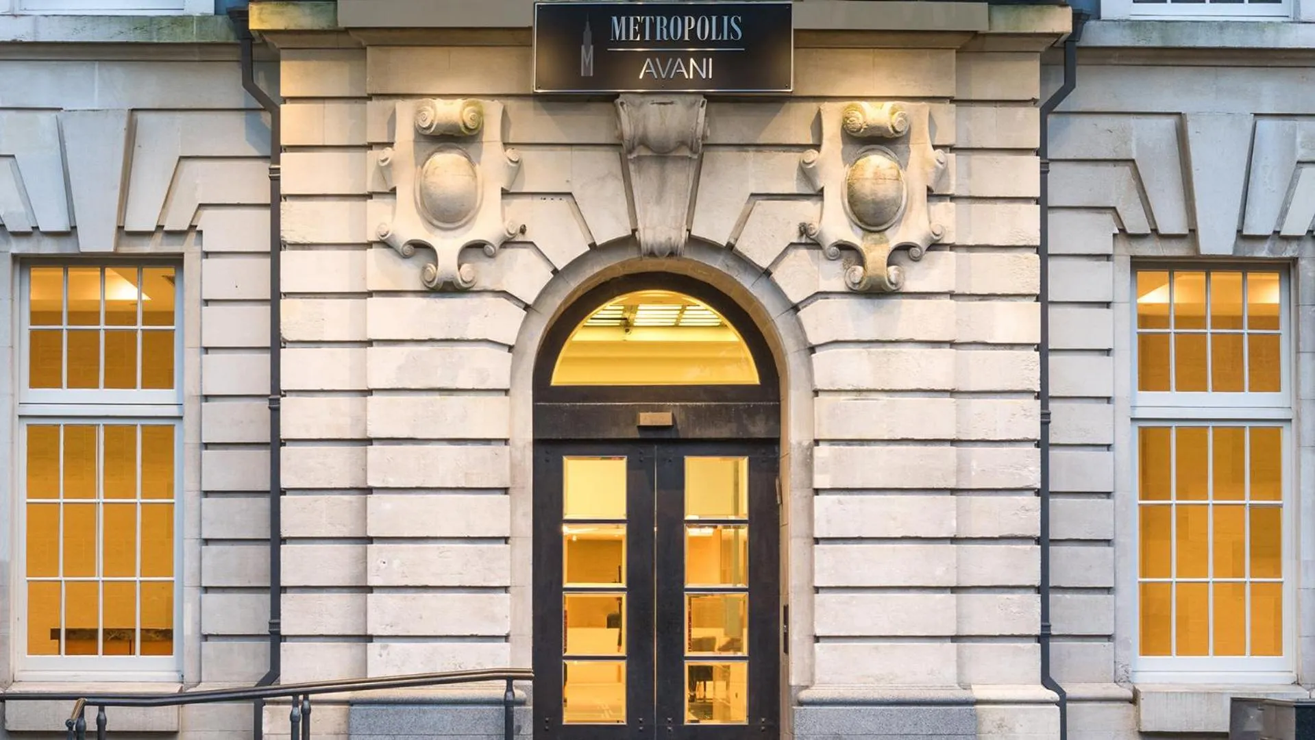 Facade/entrance in Avani Metropolis Auckland Residences