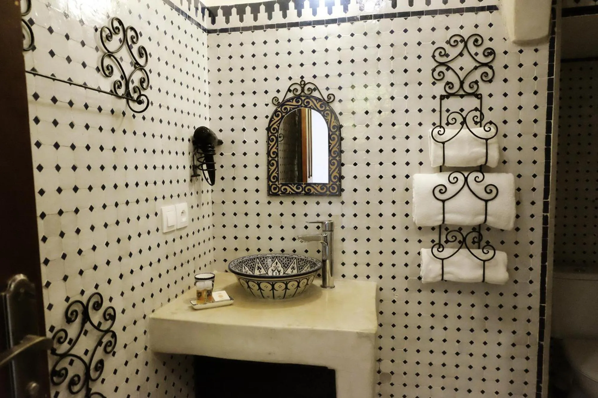 Shower in Riad Alassala Fes