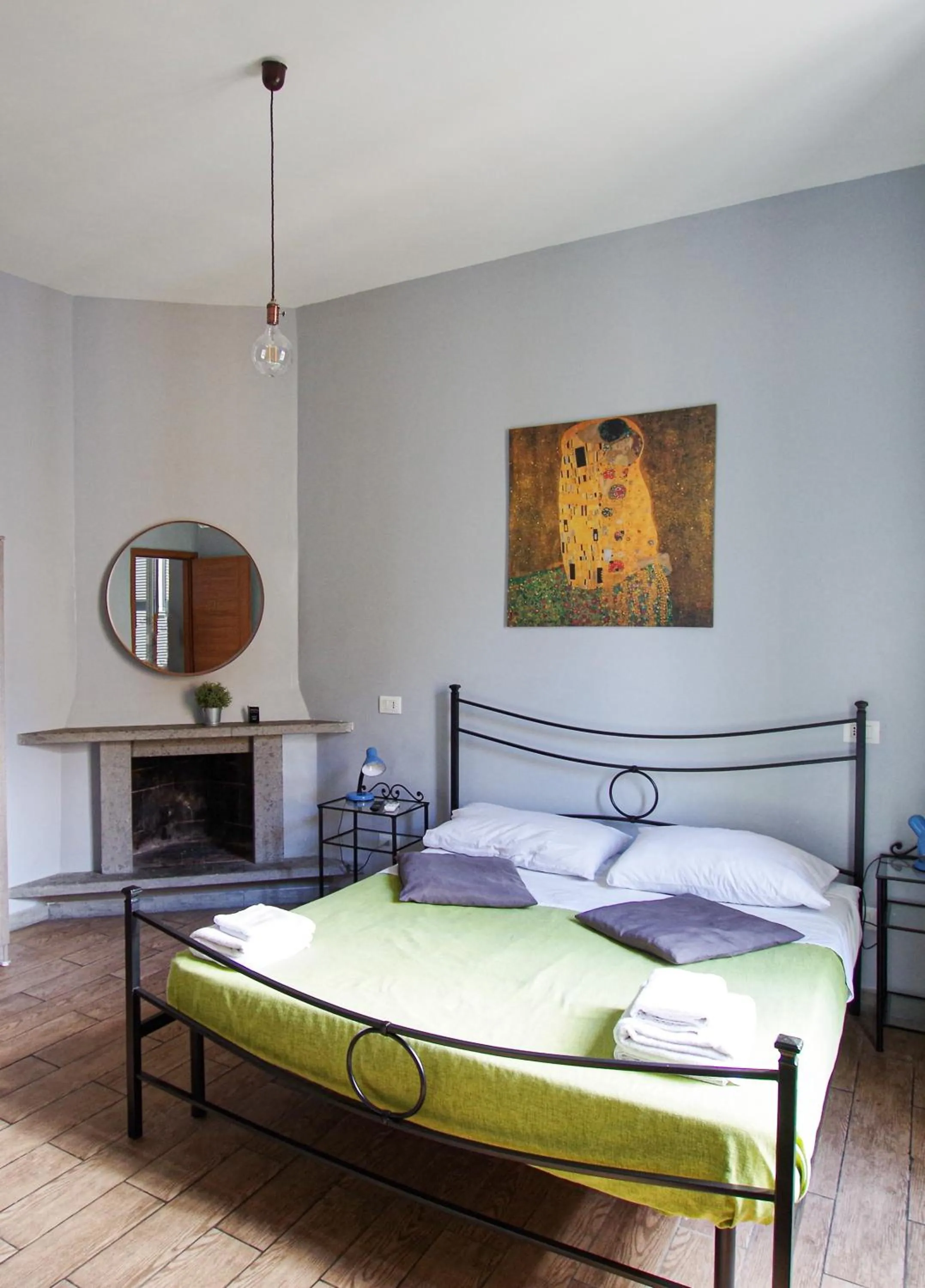 Bed in Old Bakery Rome GuestHouse