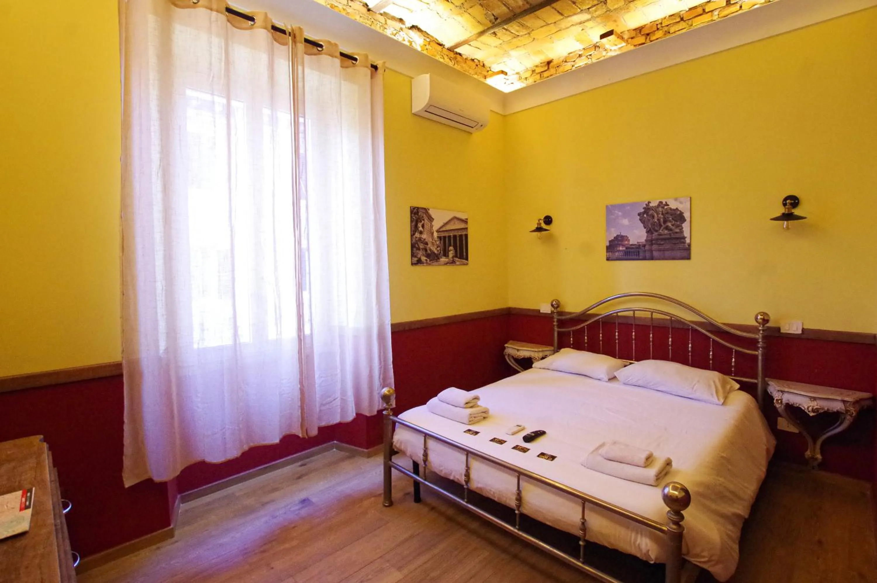 Bed in Old Bakery Rome GuestHouse