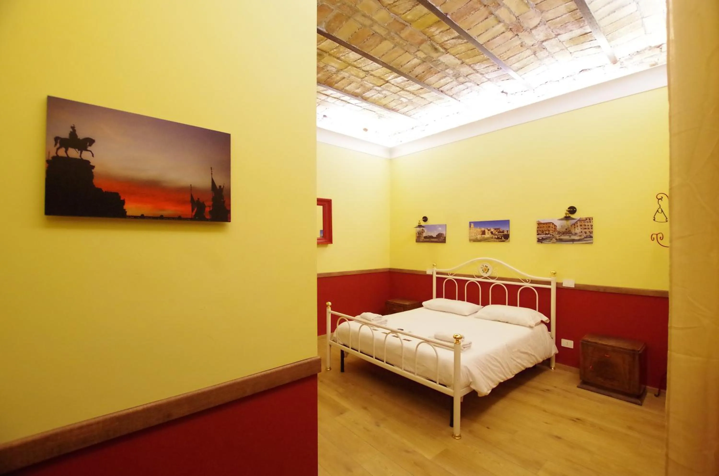 Bed in Old Bakery Rome GuestHouse