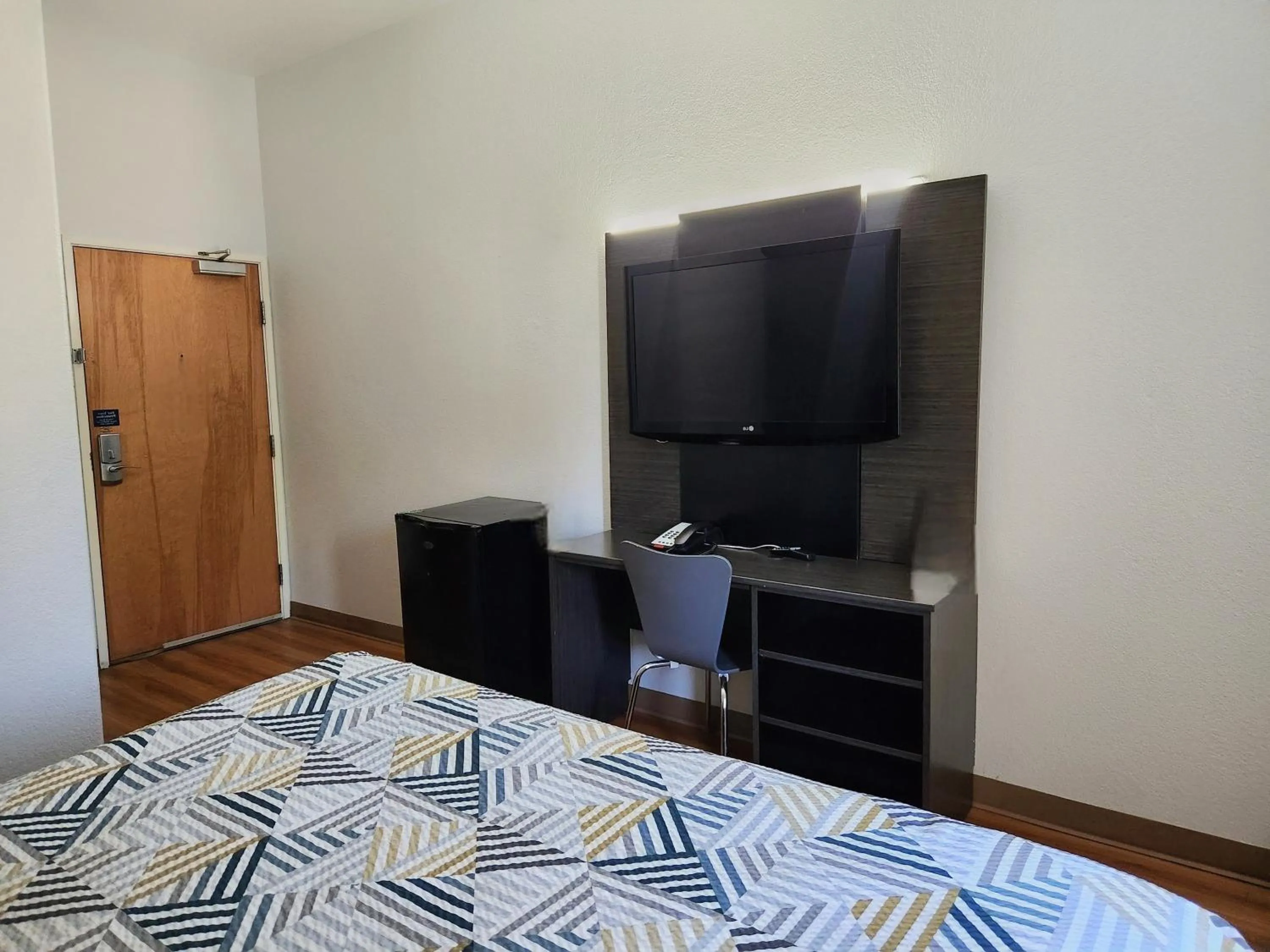 Bedroom, Bed in Baymont by Wyndham San Antonio Airport
