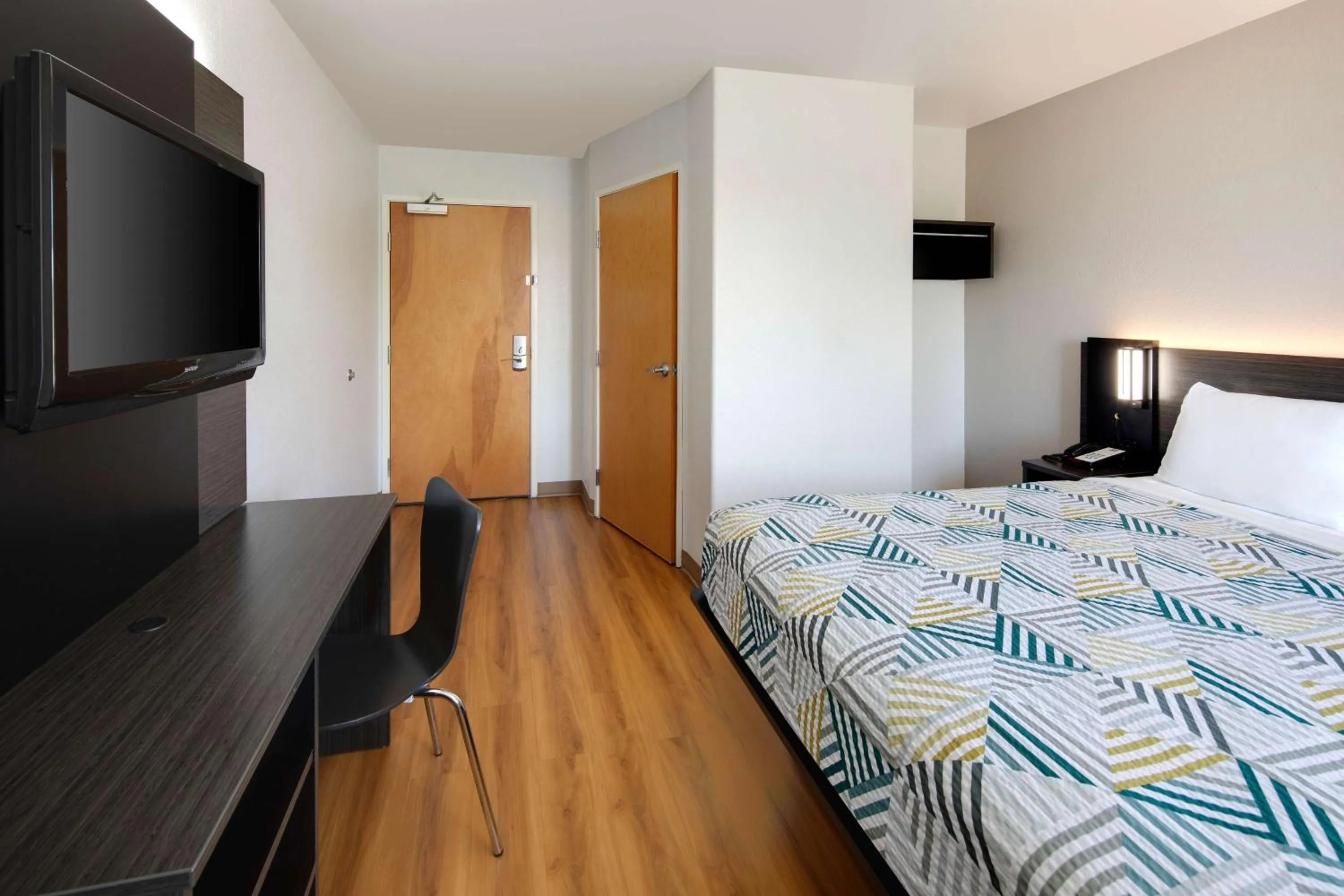 King Room - single occupancy - Smoking  in Baymont by Wyndham San Antonio Airport