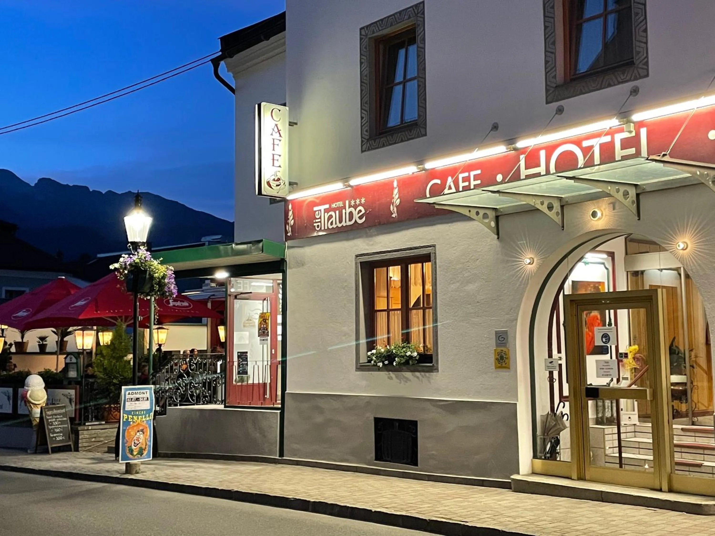 Property building in Hotel die Traube