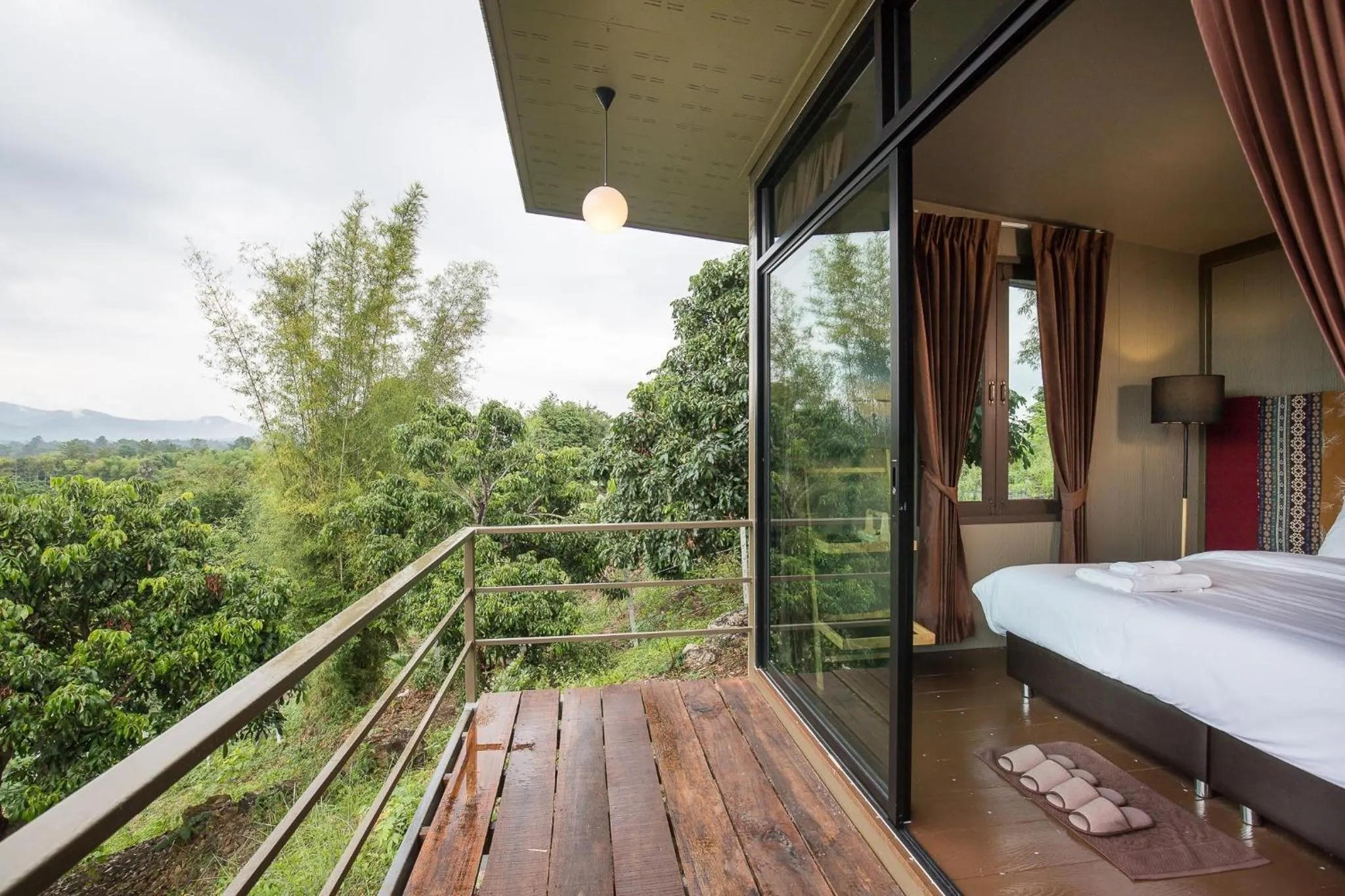 Patio, Bed in Thanburi resort