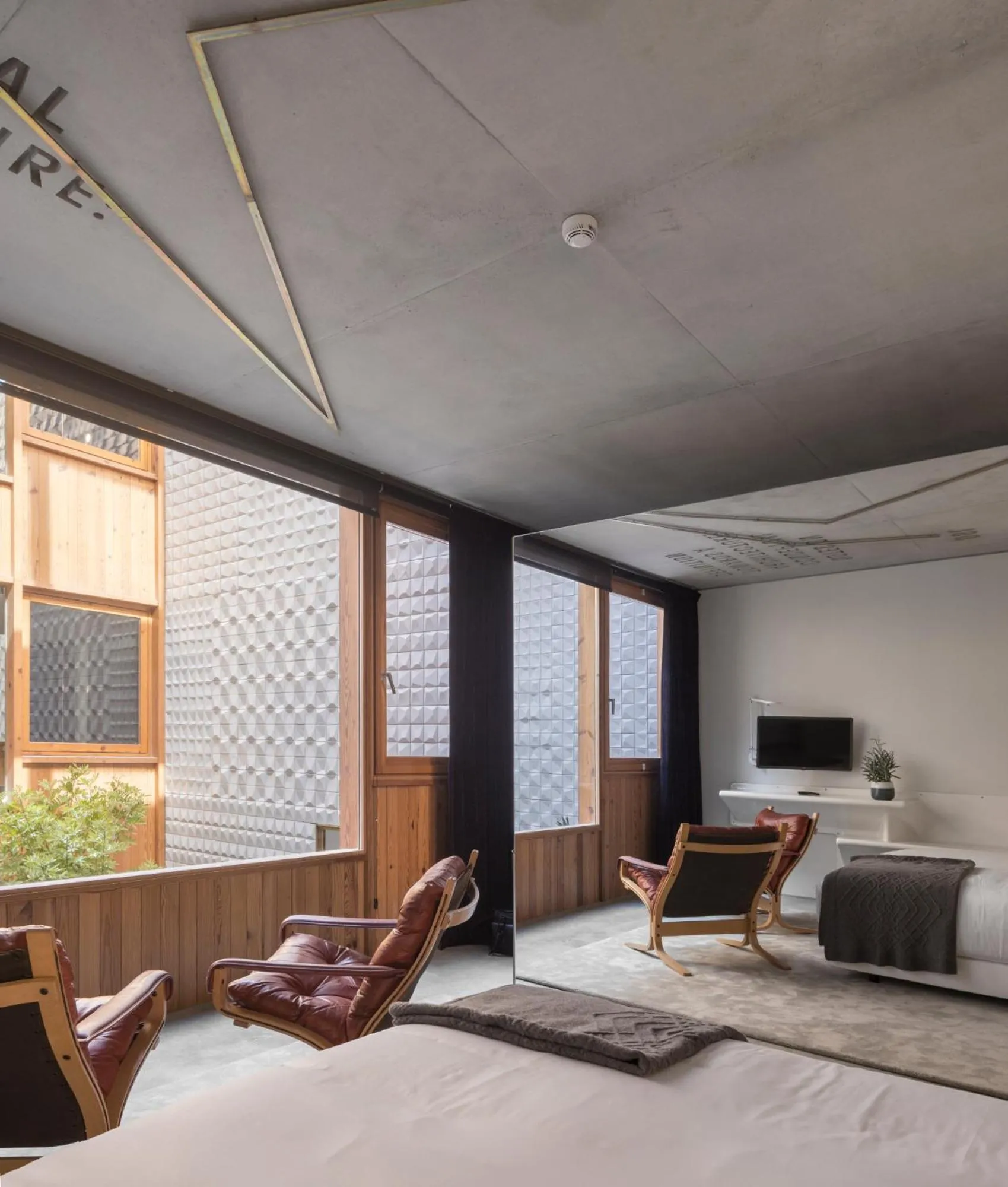 Photo of the whole room, Bed in Hotel Tipografia do Conto by Casa do Conto