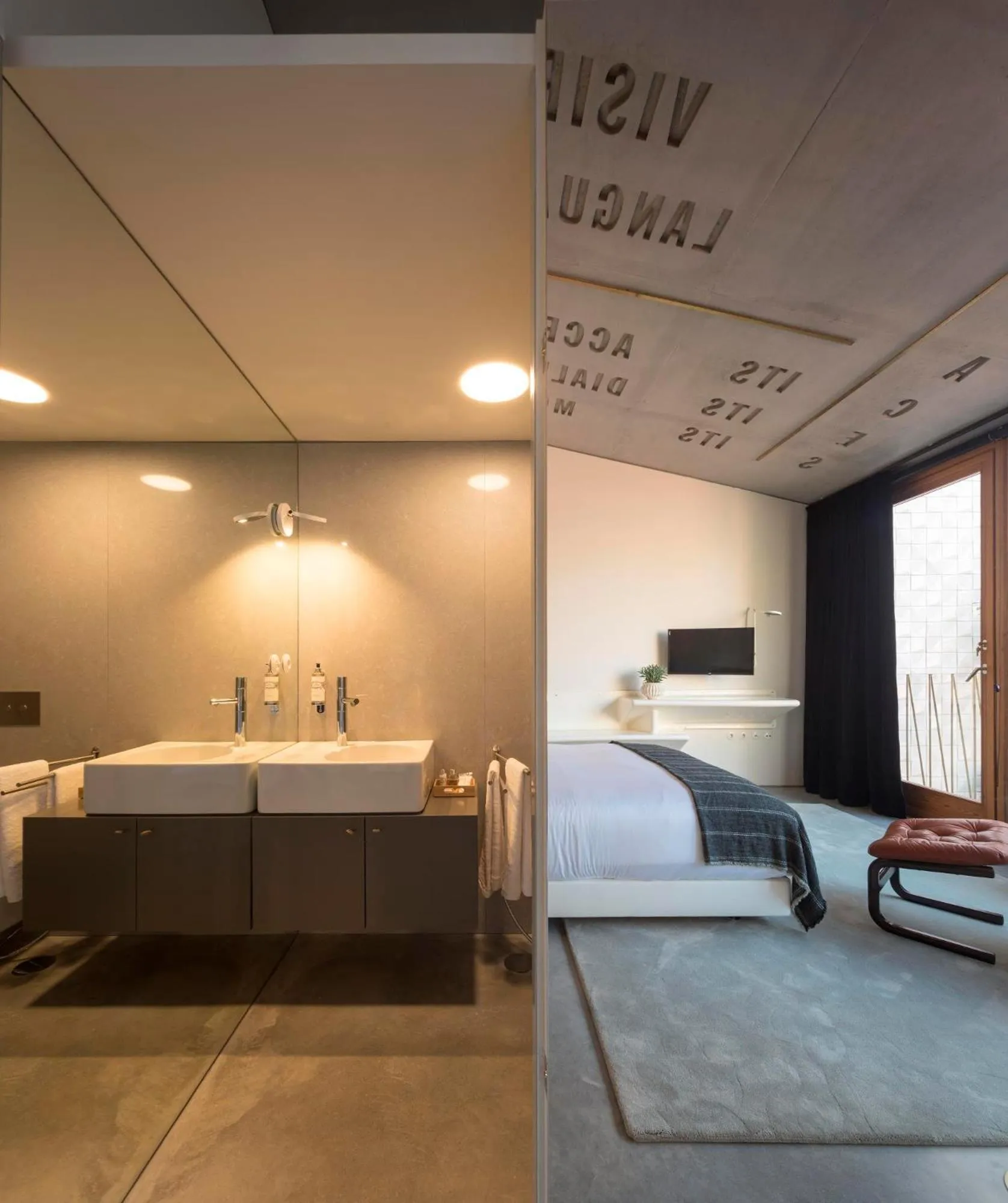 Bed in Hotel Tipografia do Conto by Casa do Conto