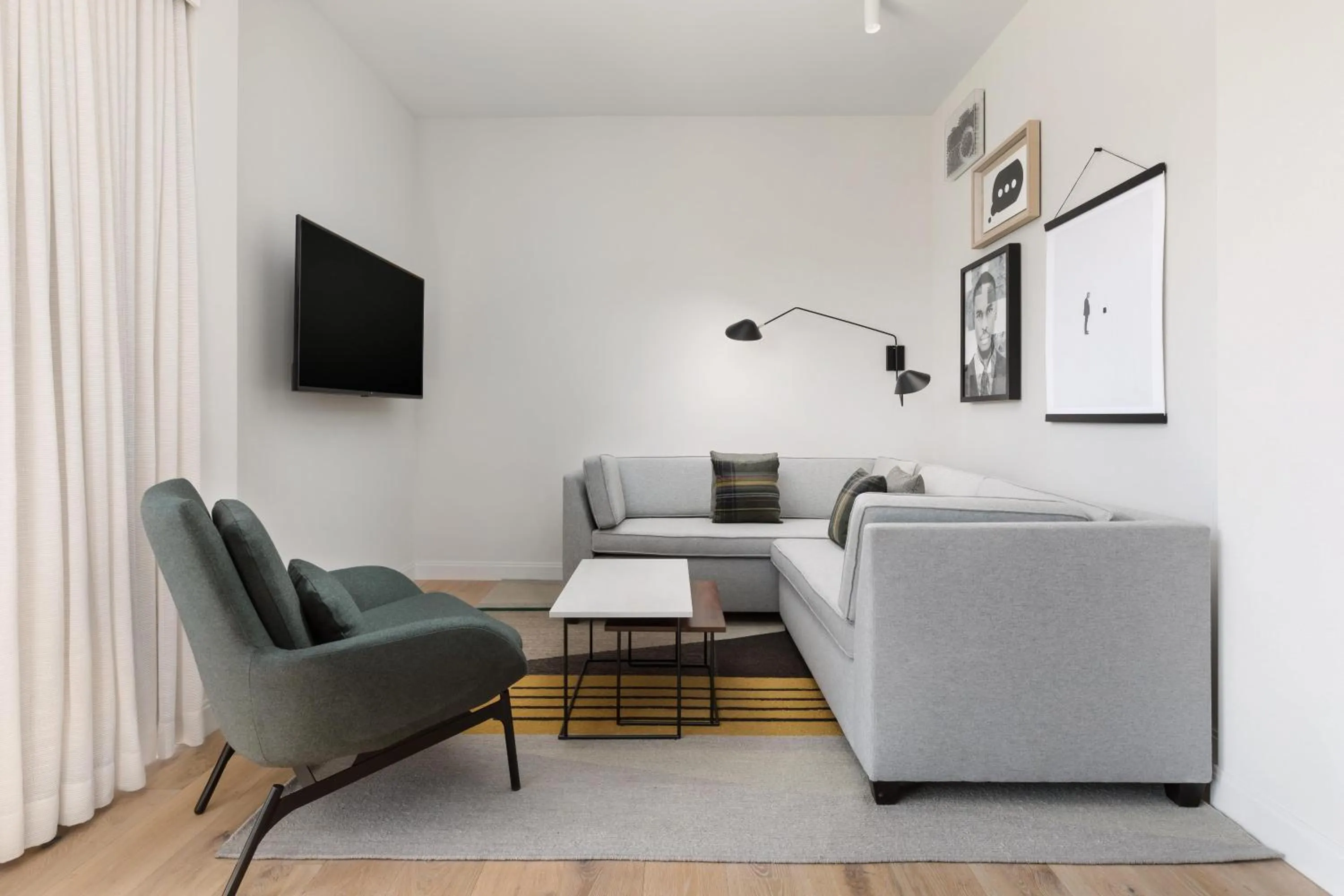 Photo of the whole room in Hyatt Centric Mountain View