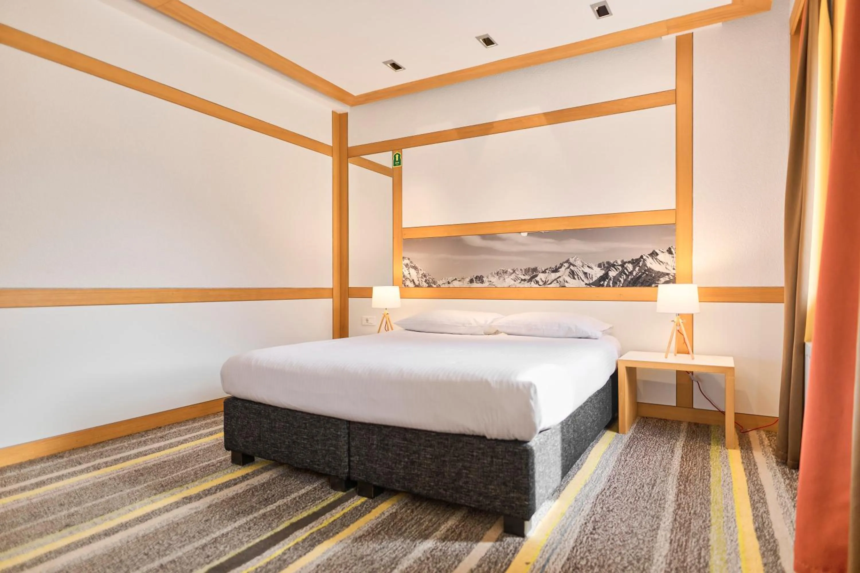 Bedroom, Bed in Hotel Han Bjelašnica