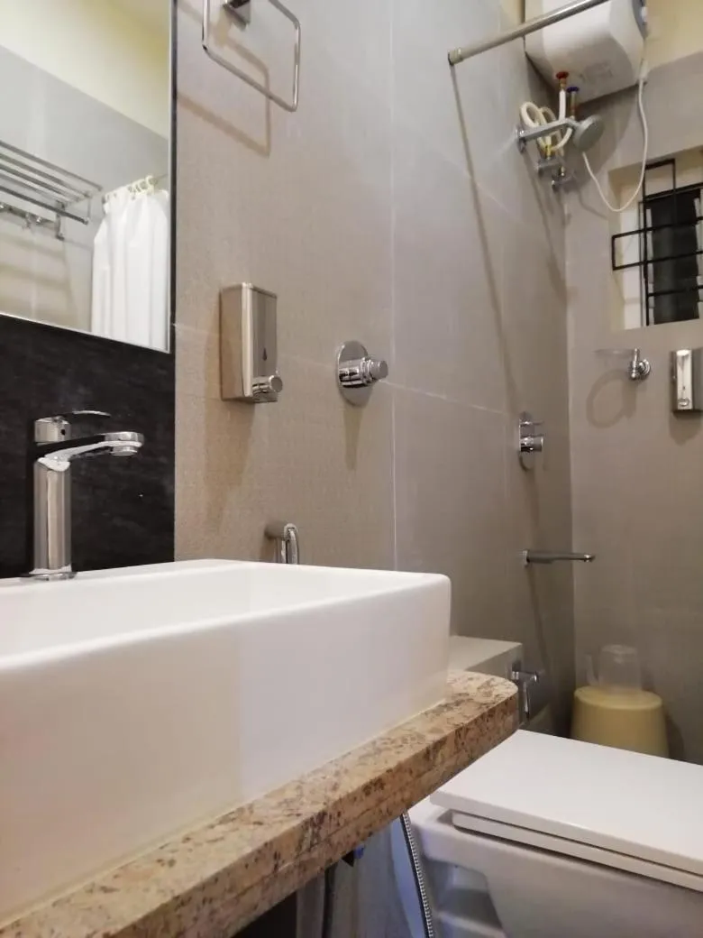 Bathroom in Lali Petals