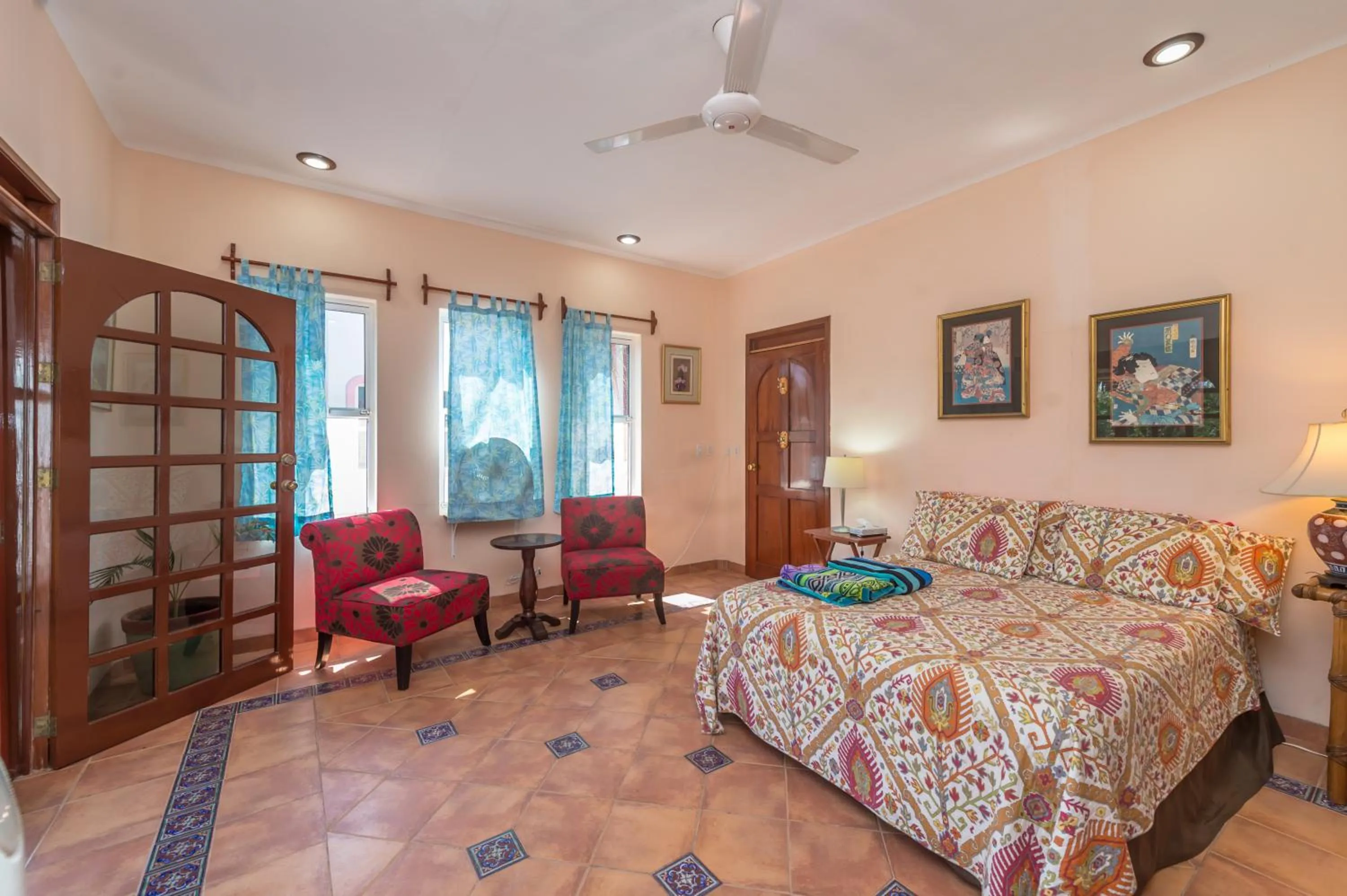 Photo of the whole room, Bed in Casa Gatos