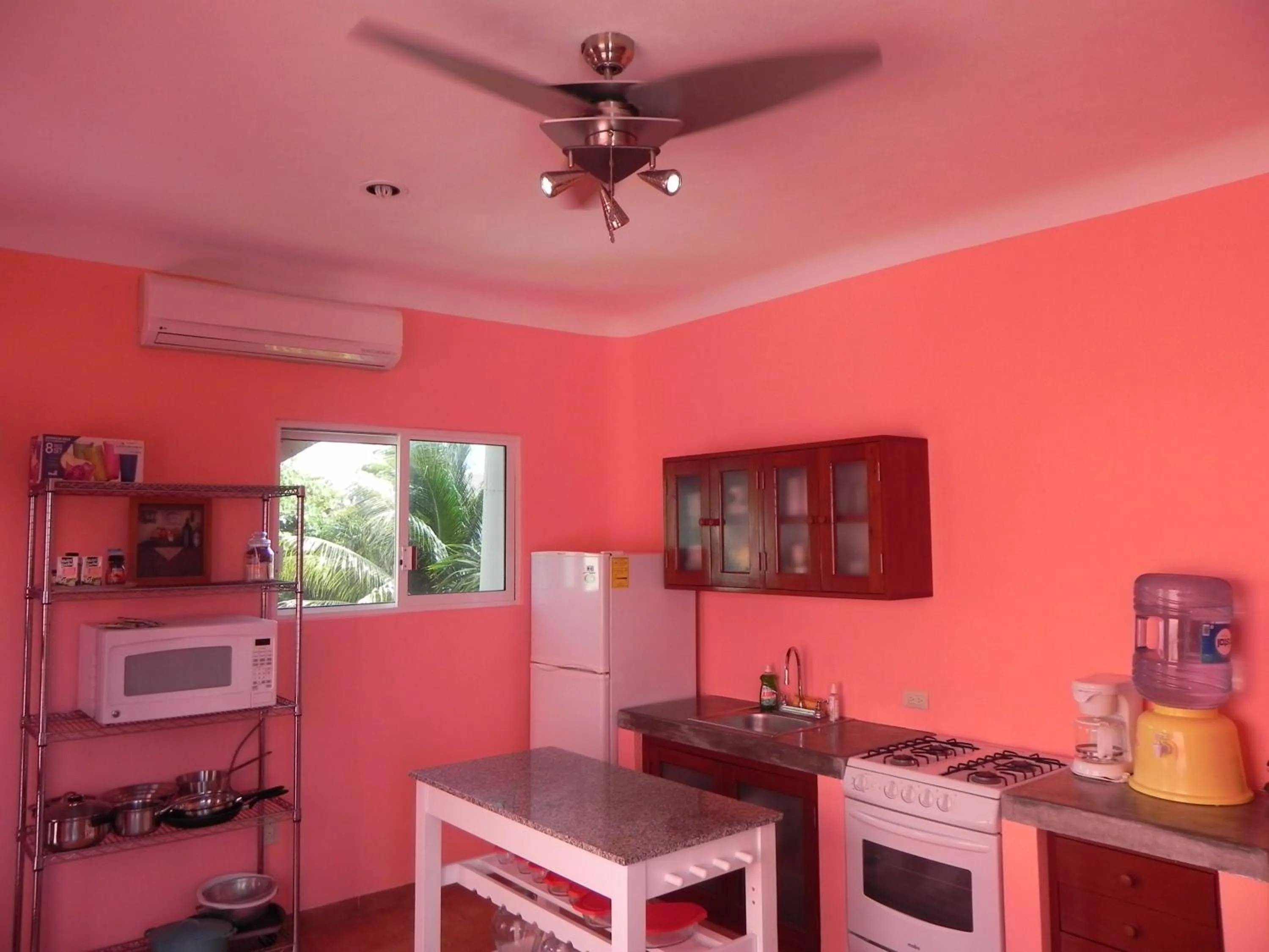 Kitchen or kitchenette in Casa Gatos