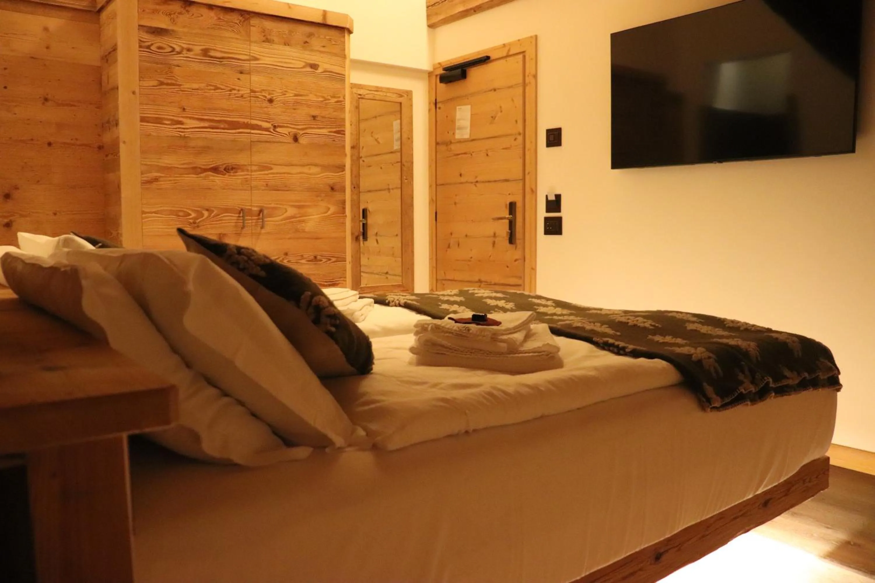 Bed in Hotel Ciasa Lorenzi