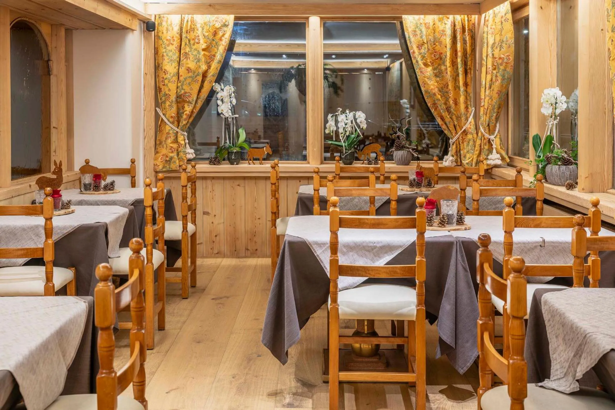 Restaurant/places to eat in Hotel Ciasa Lorenzi