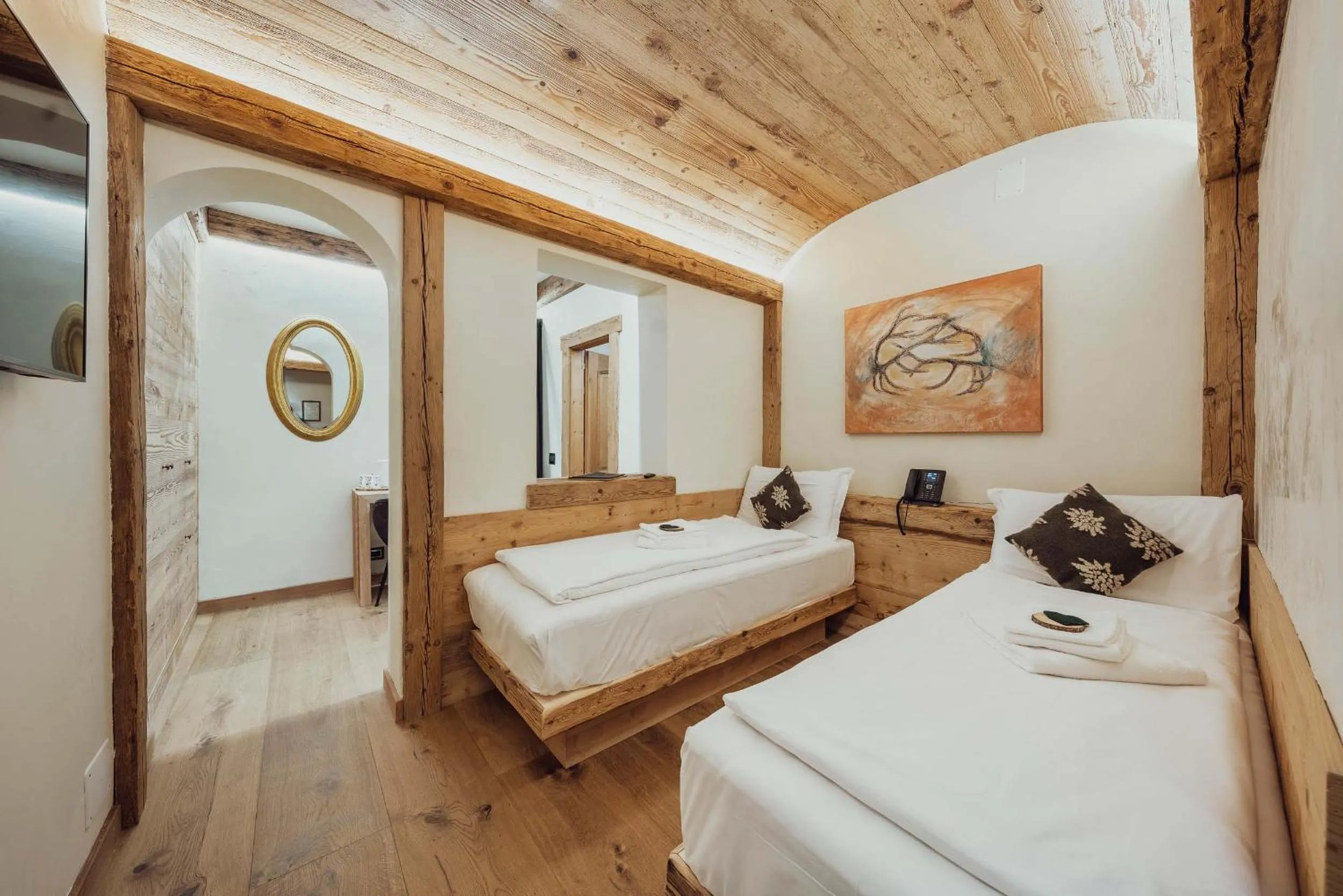 Bed in Hotel Ciasa Lorenzi